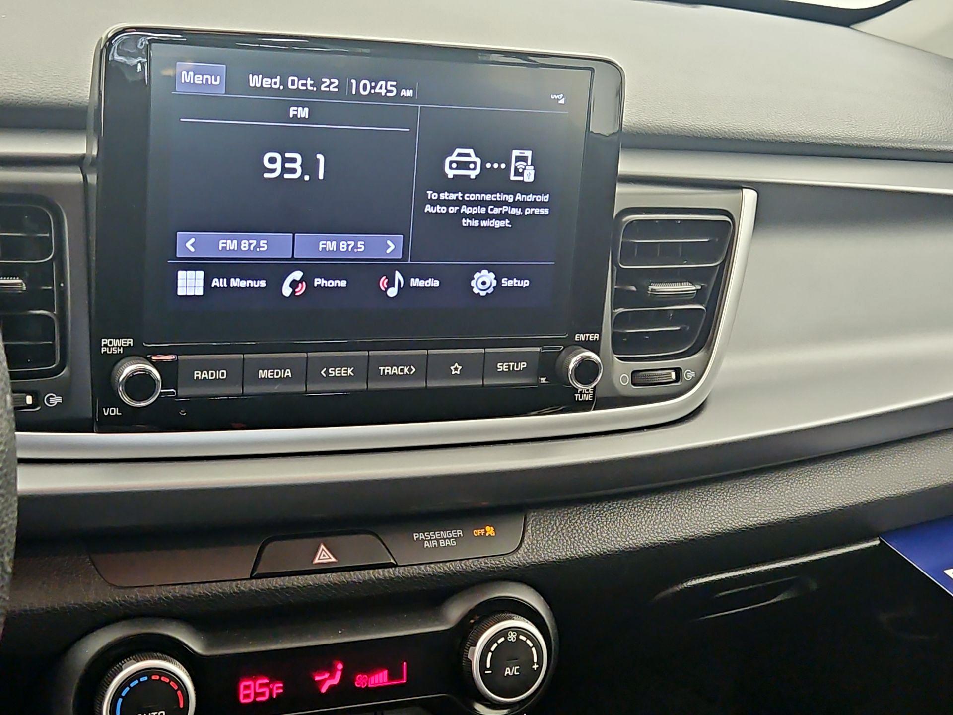 Thumbnail: 2022 Kia Rio - 15