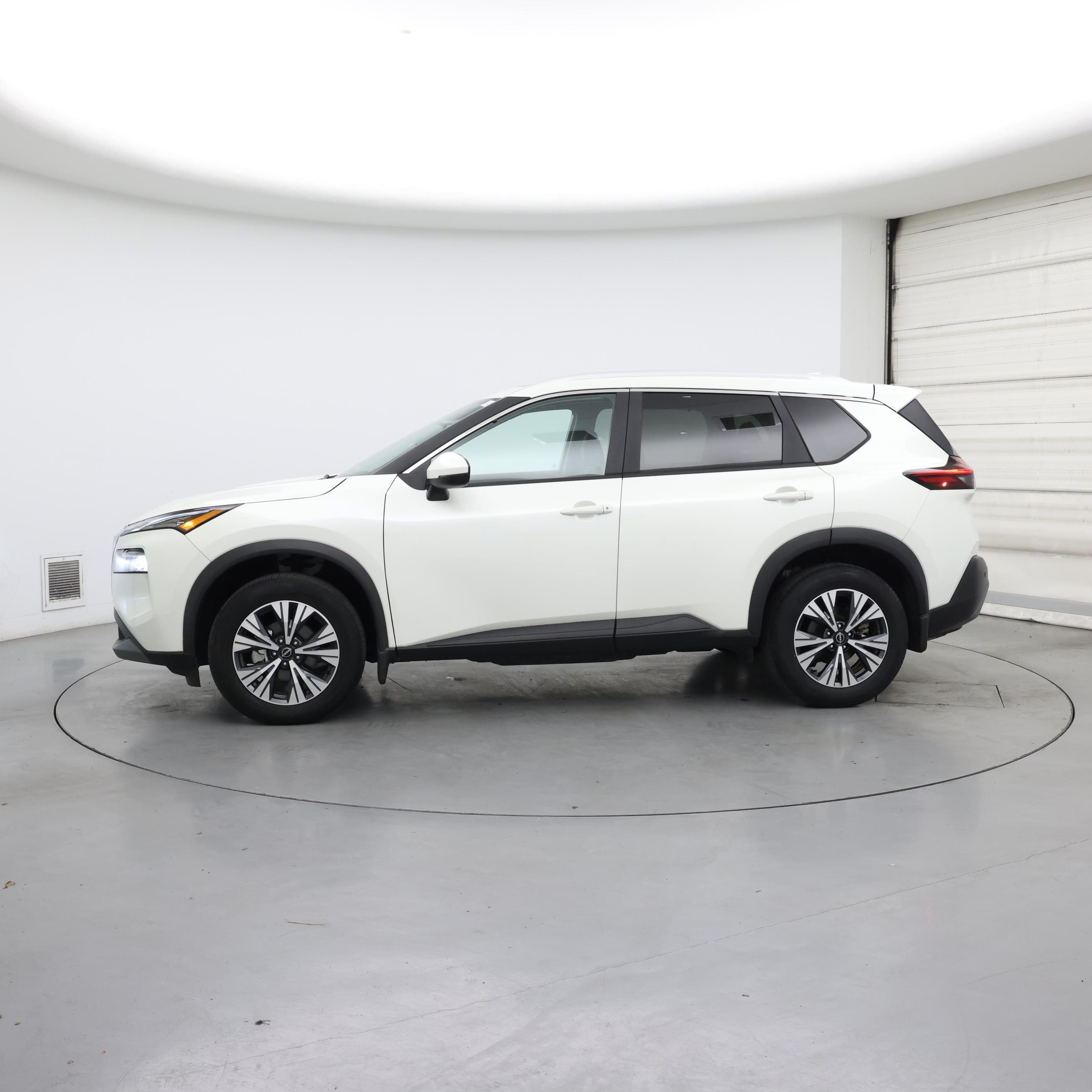 Thumbnail: 2023 Nissan Rogue - 3