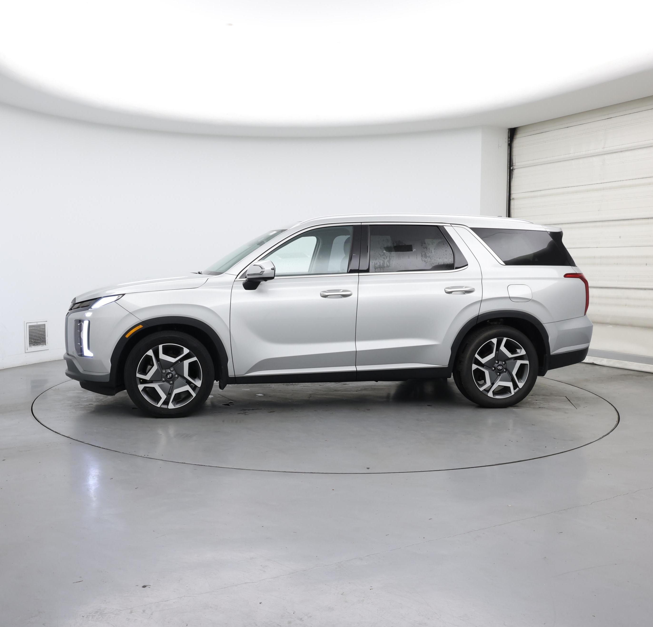 Thumbnail: 2023 Hyundai Palisade - 3