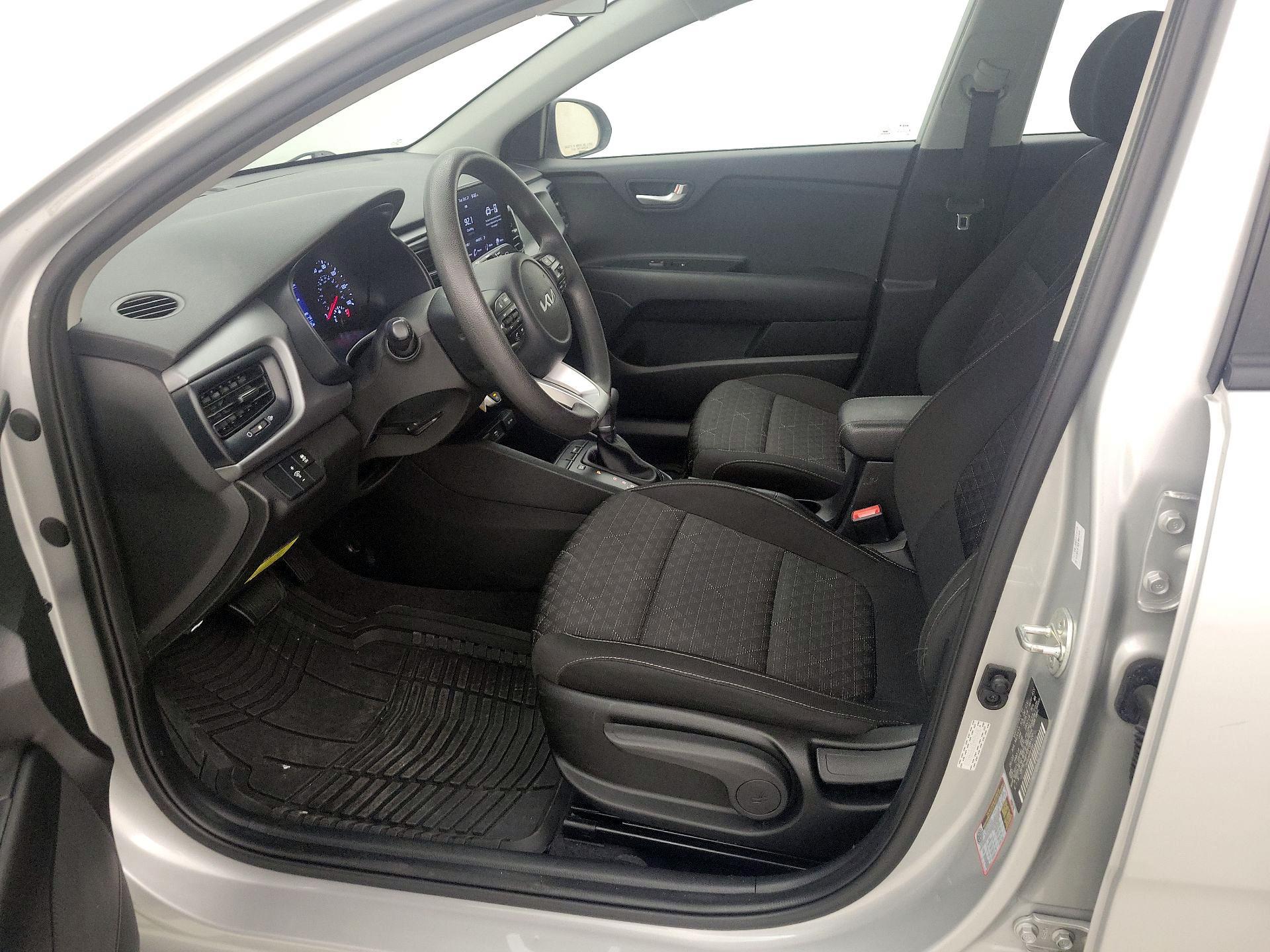 Thumbnail: 2023 Kia Rio - 11