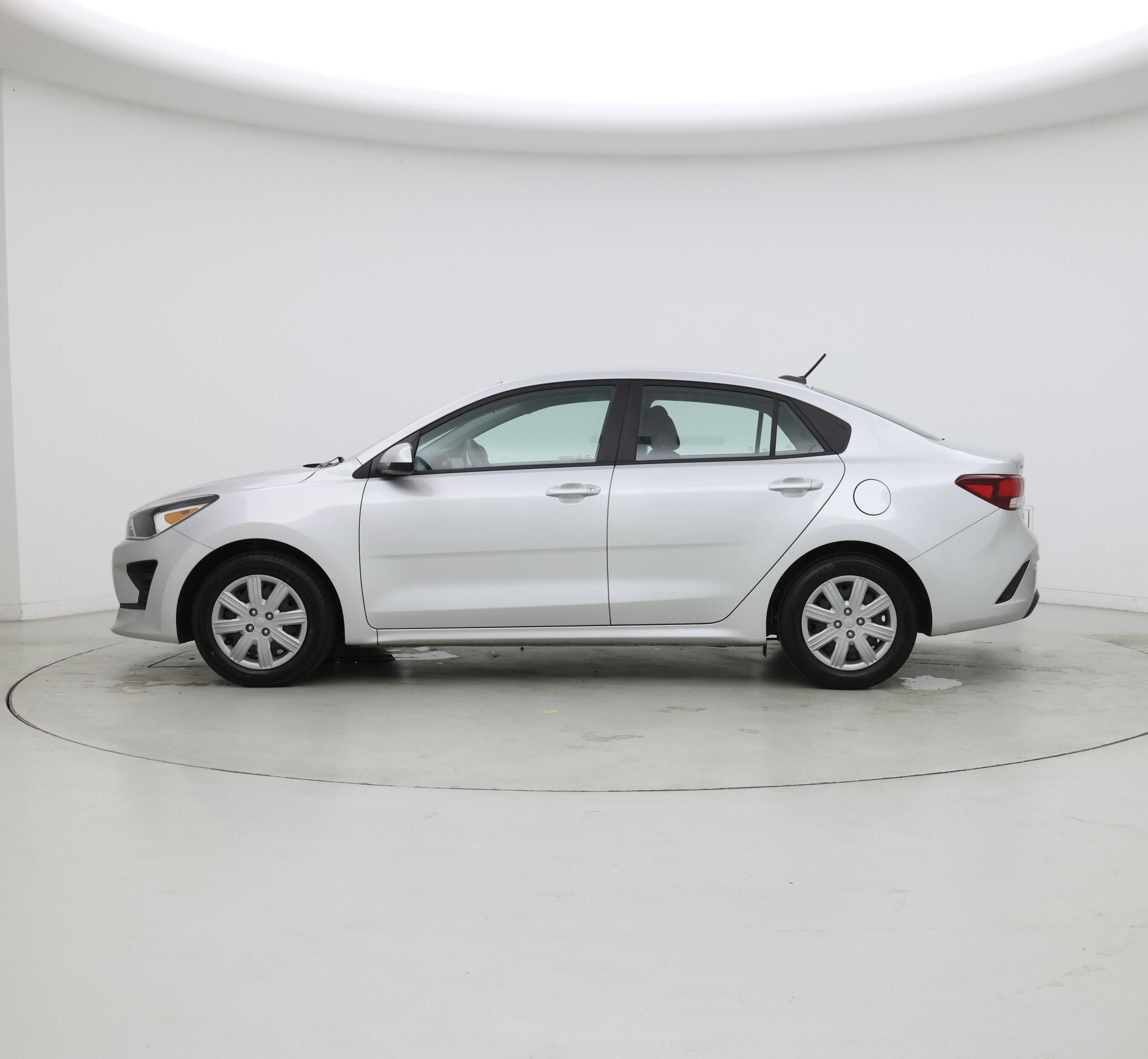 Thumbnail: 2023 Kia Rio - 3