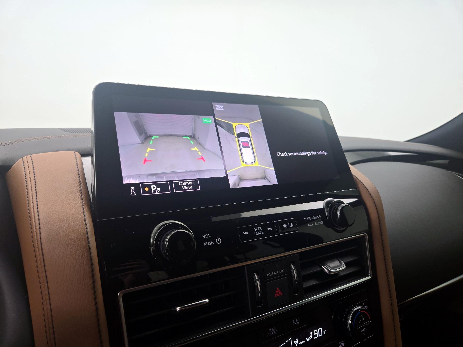 Thumbnail: 2022 INFINITI QX80 - 15