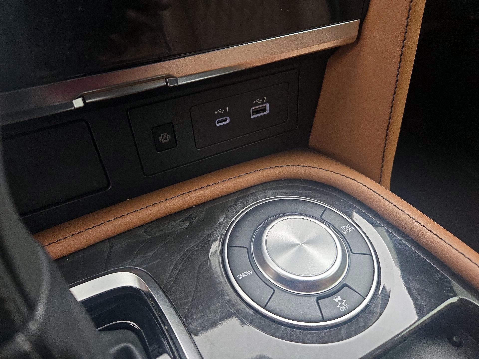 Thumbnail: 2022 INFINITI QX80 - 19