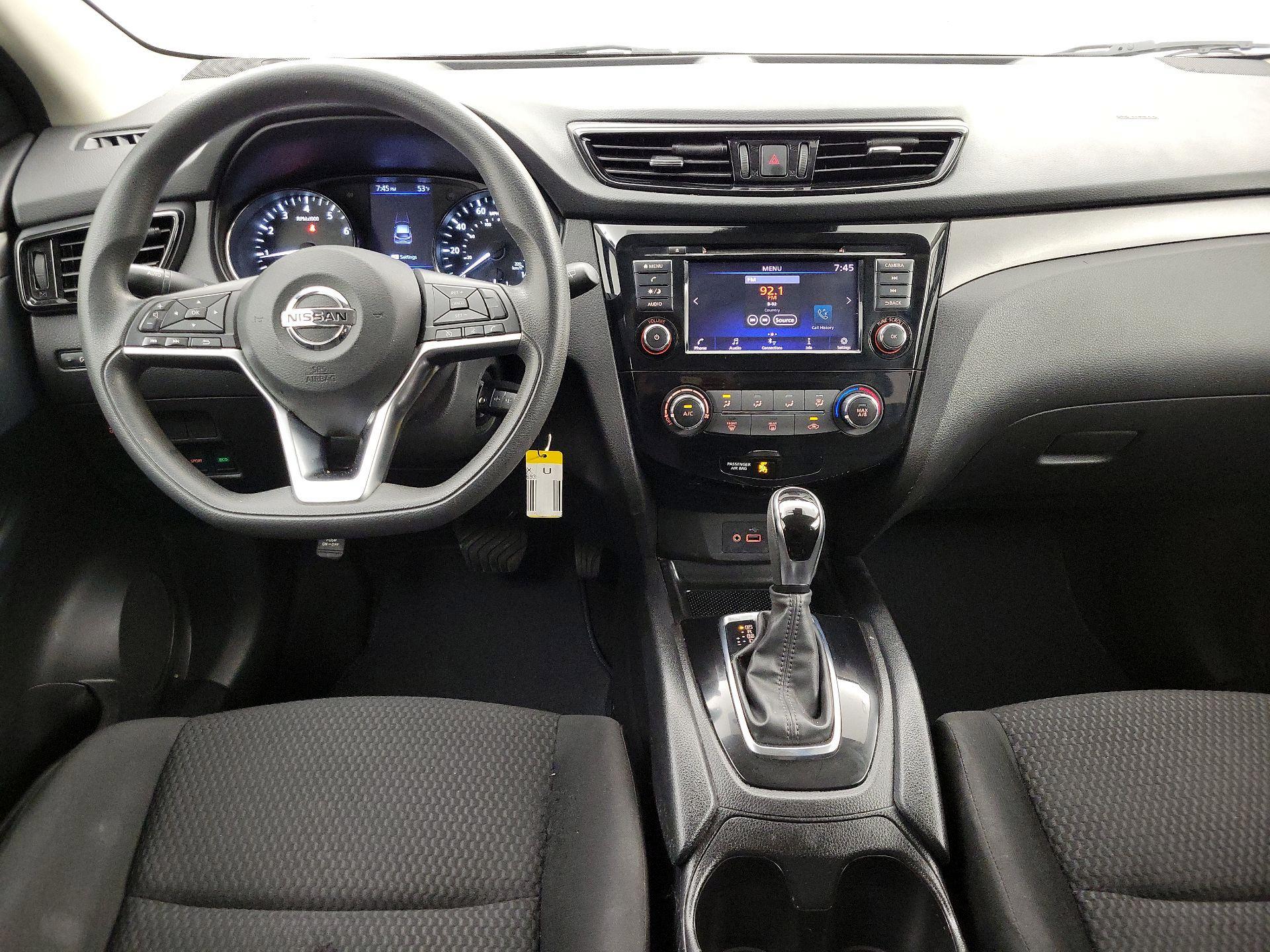 Thumbnail: 2021 Nissan Rogue Sport - 9