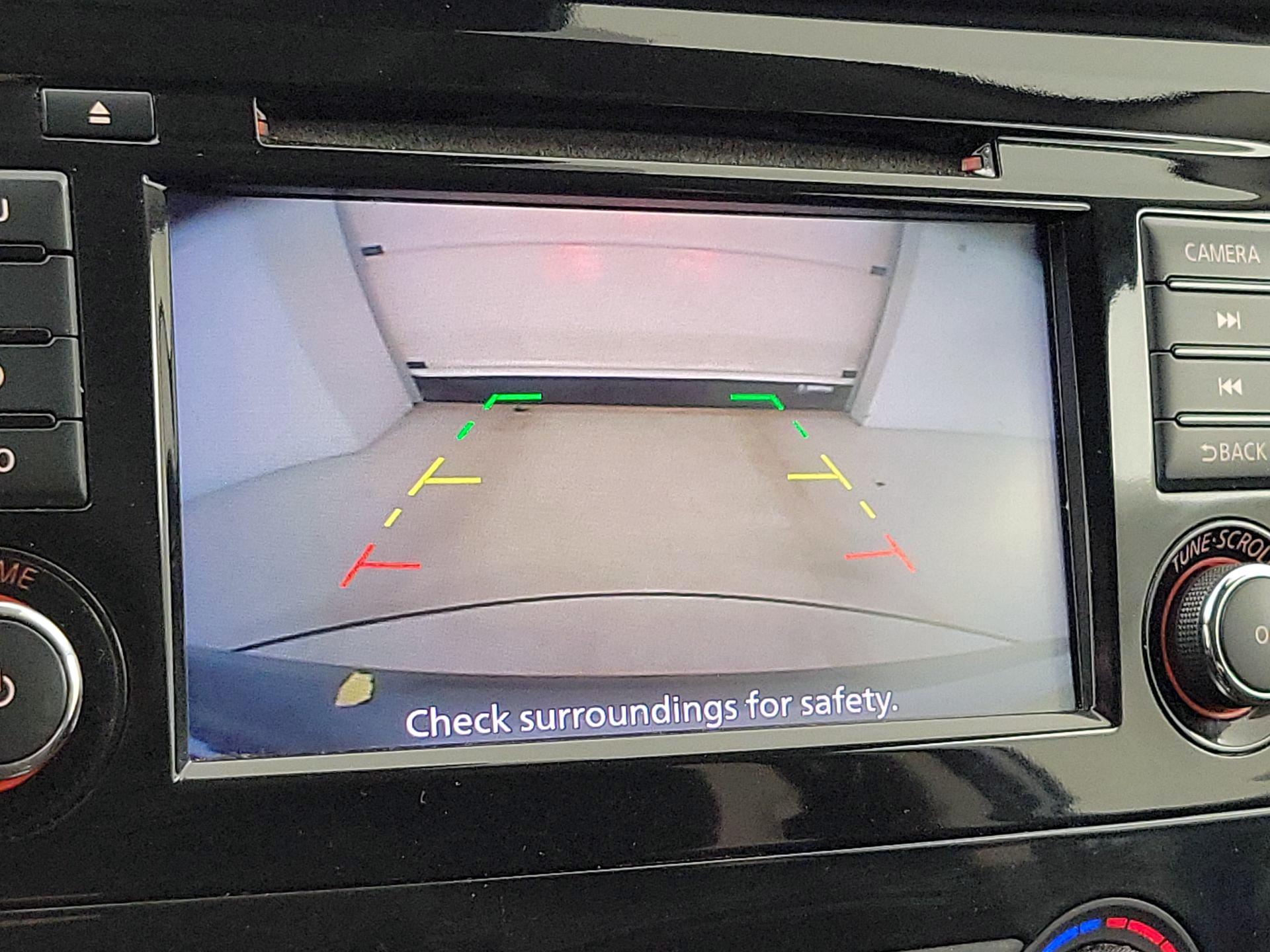 Thumbnail: 2021 Nissan Rogue Sport - 14