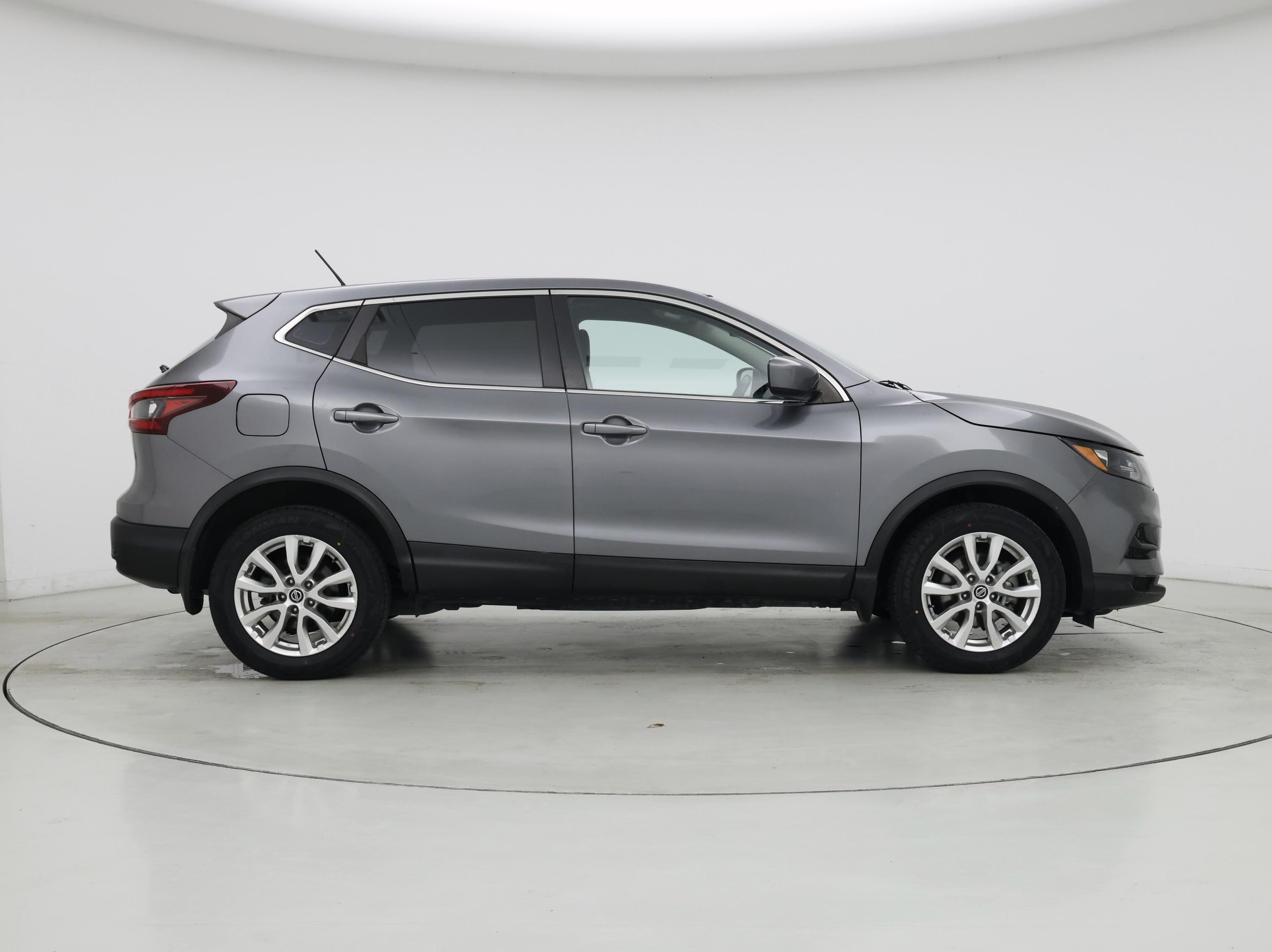 Thumbnail: 2021 Nissan Rogue Sport - 7