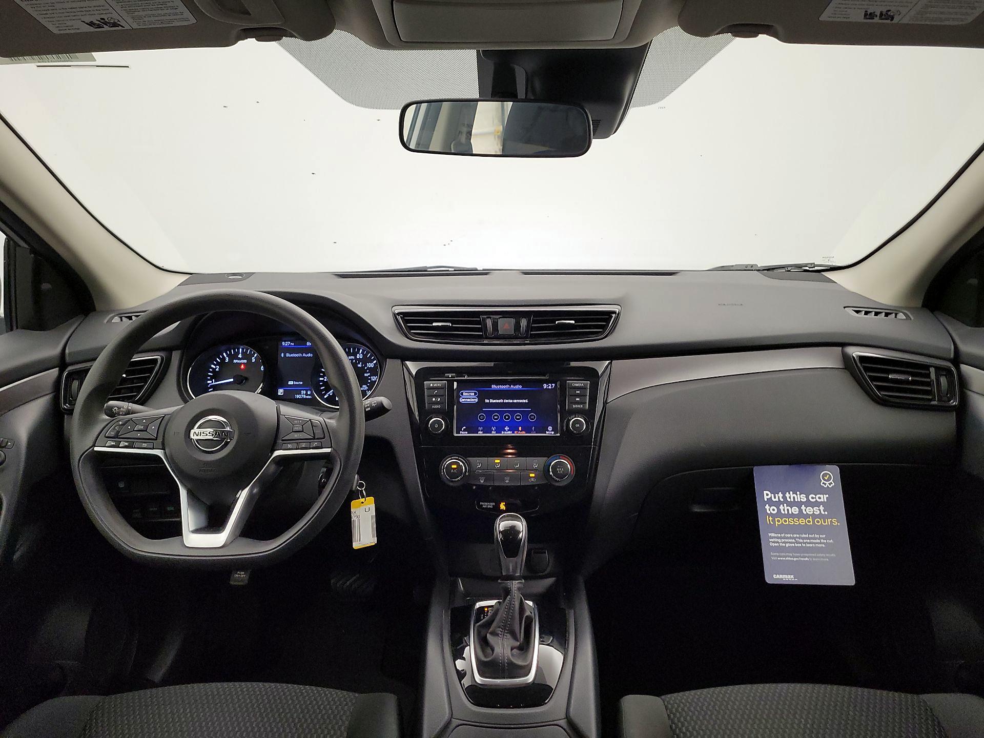 Thumbnail: 2022 Nissan Rogue Sport - 9