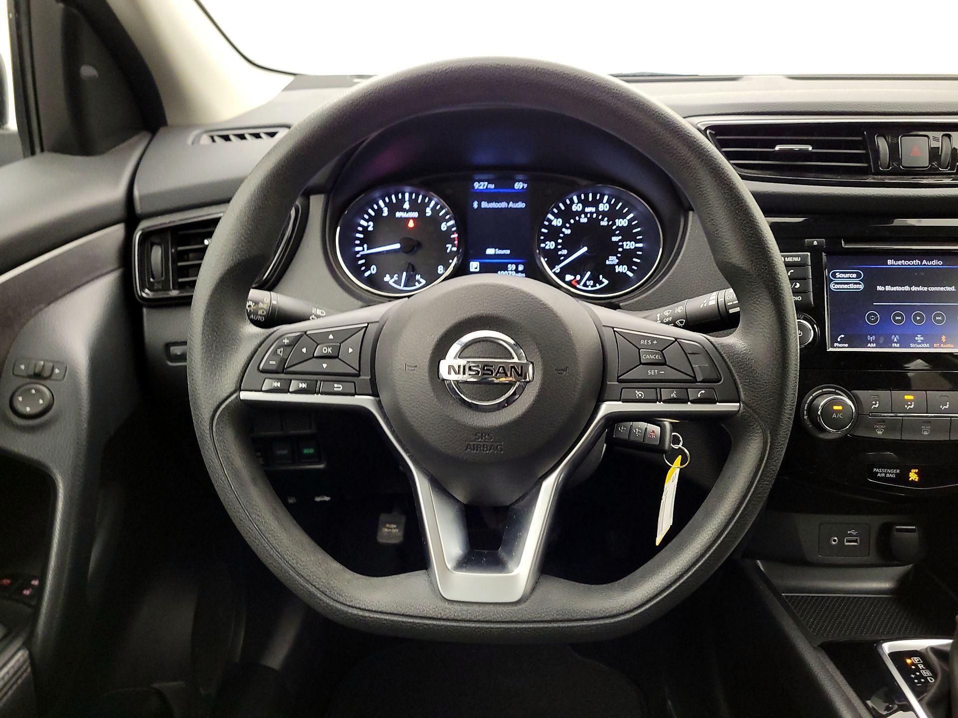 Thumbnail: 2022 Nissan Rogue Sport - 10
