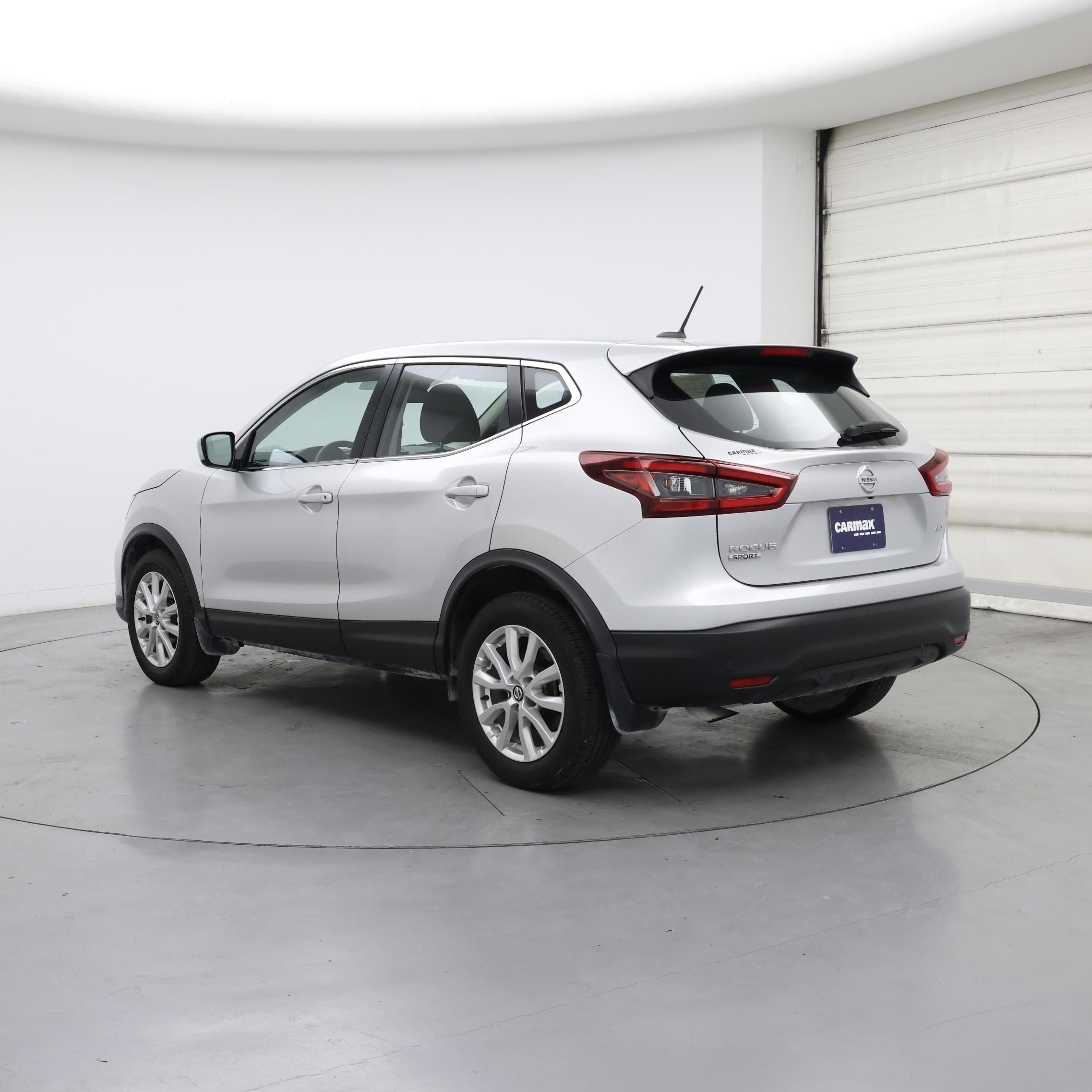 Thumbnail: 2022 Nissan Rogue Sport - 2