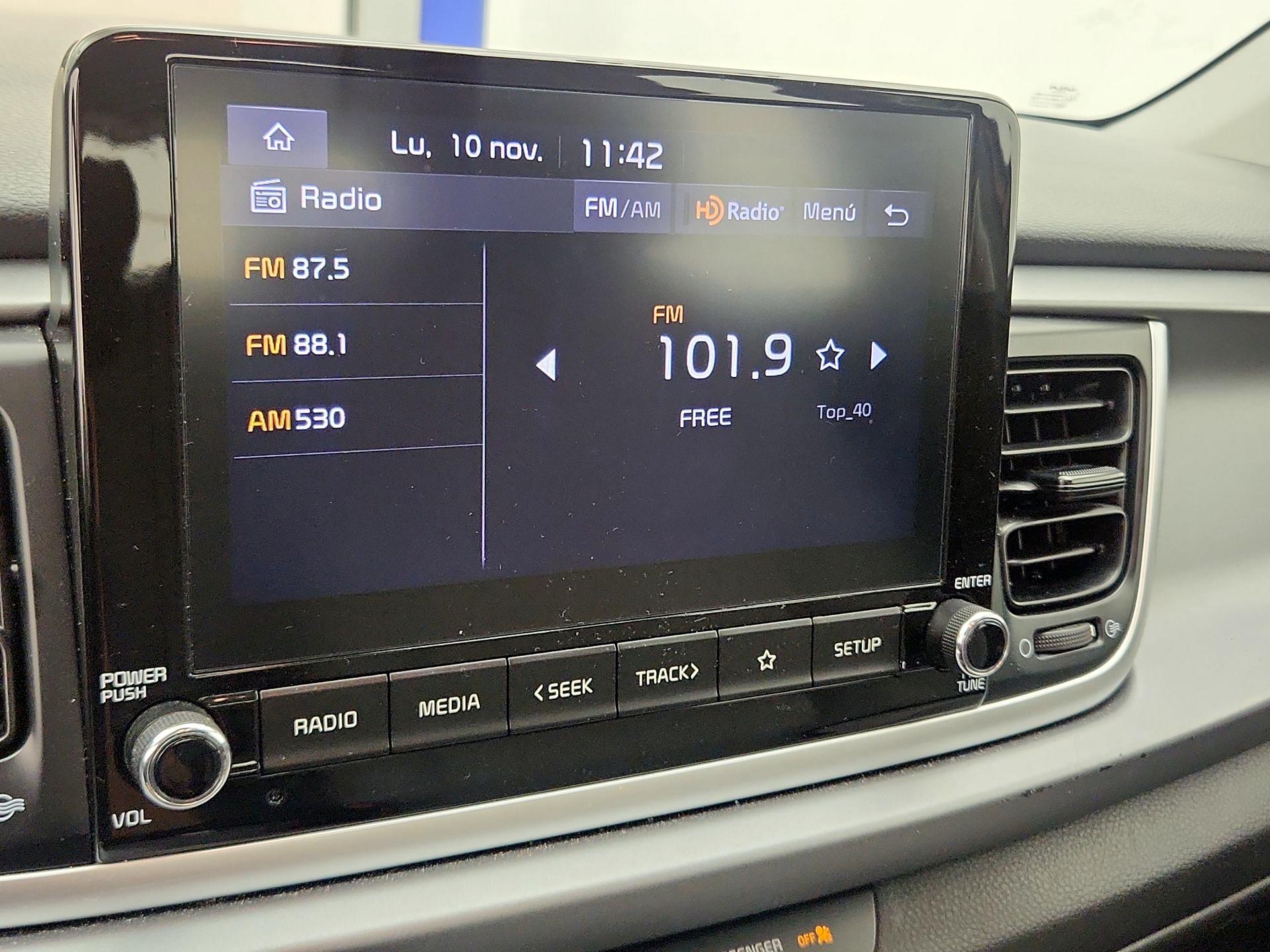 Thumbnail: 2022 Kia Rio5 - 15