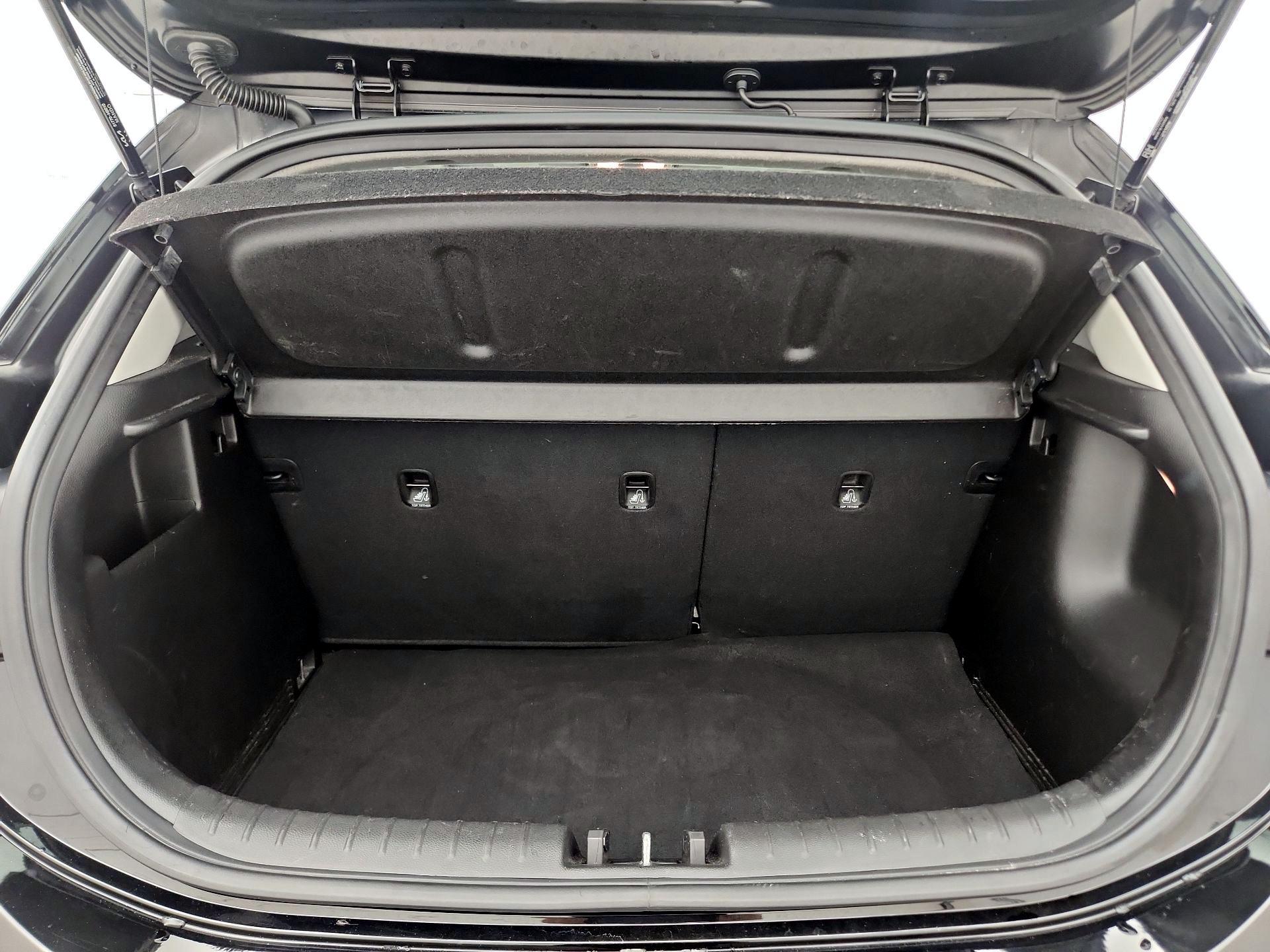 Thumbnail: 2022 Kia Rio5 - 20