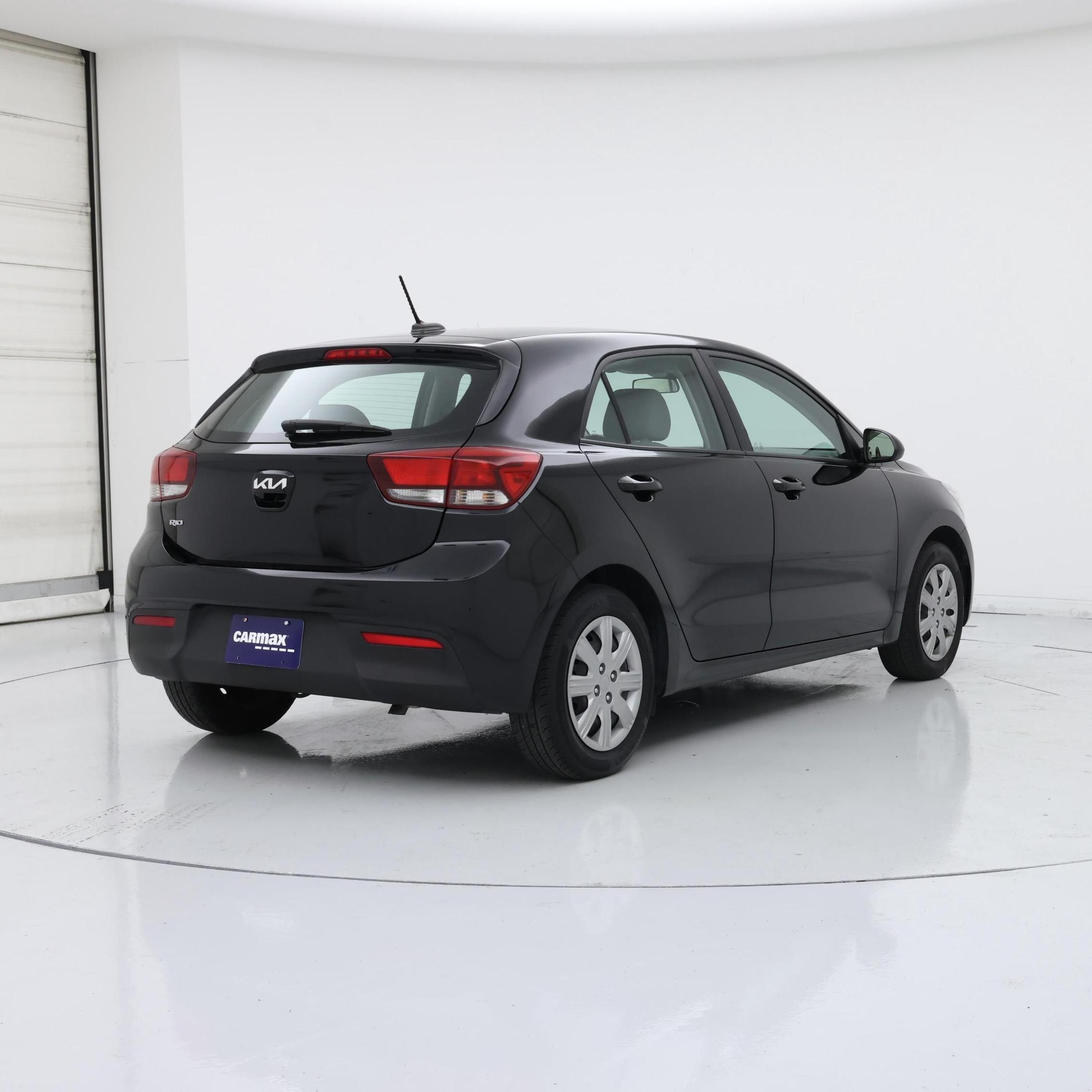 Thumbnail: 2022 Kia Rio5 - 8