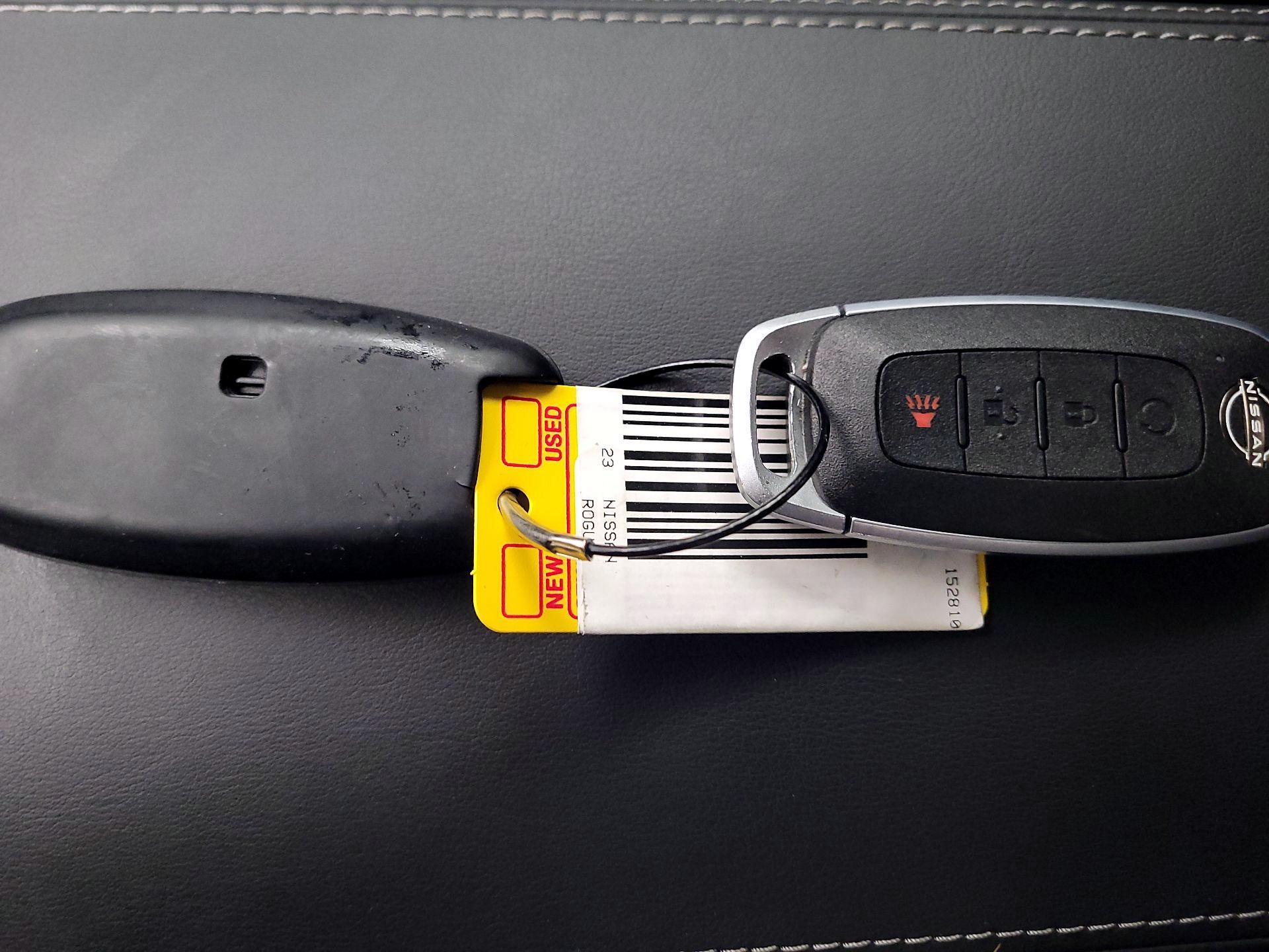 Thumbnail: 2023 Nissan Rogue - 18