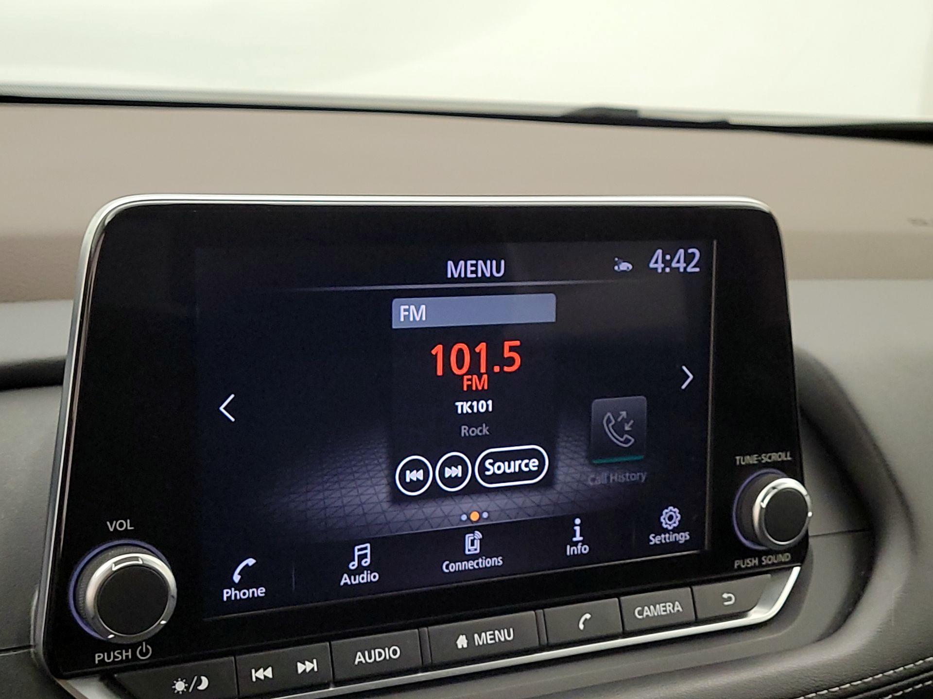 Thumbnail: 2023 Nissan Rogue - 15