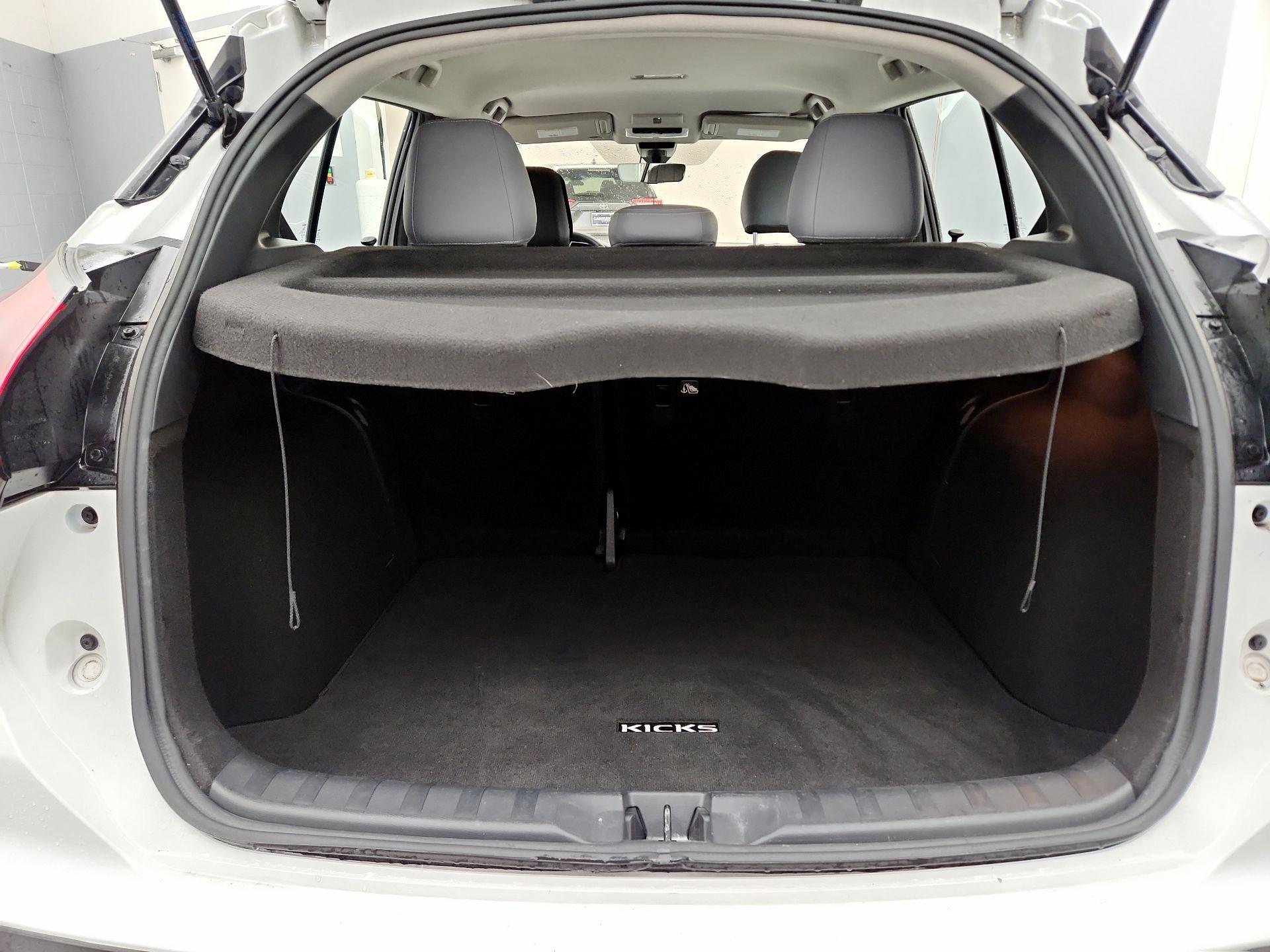 Thumbnail: 2023 Nissan Kicks - 20