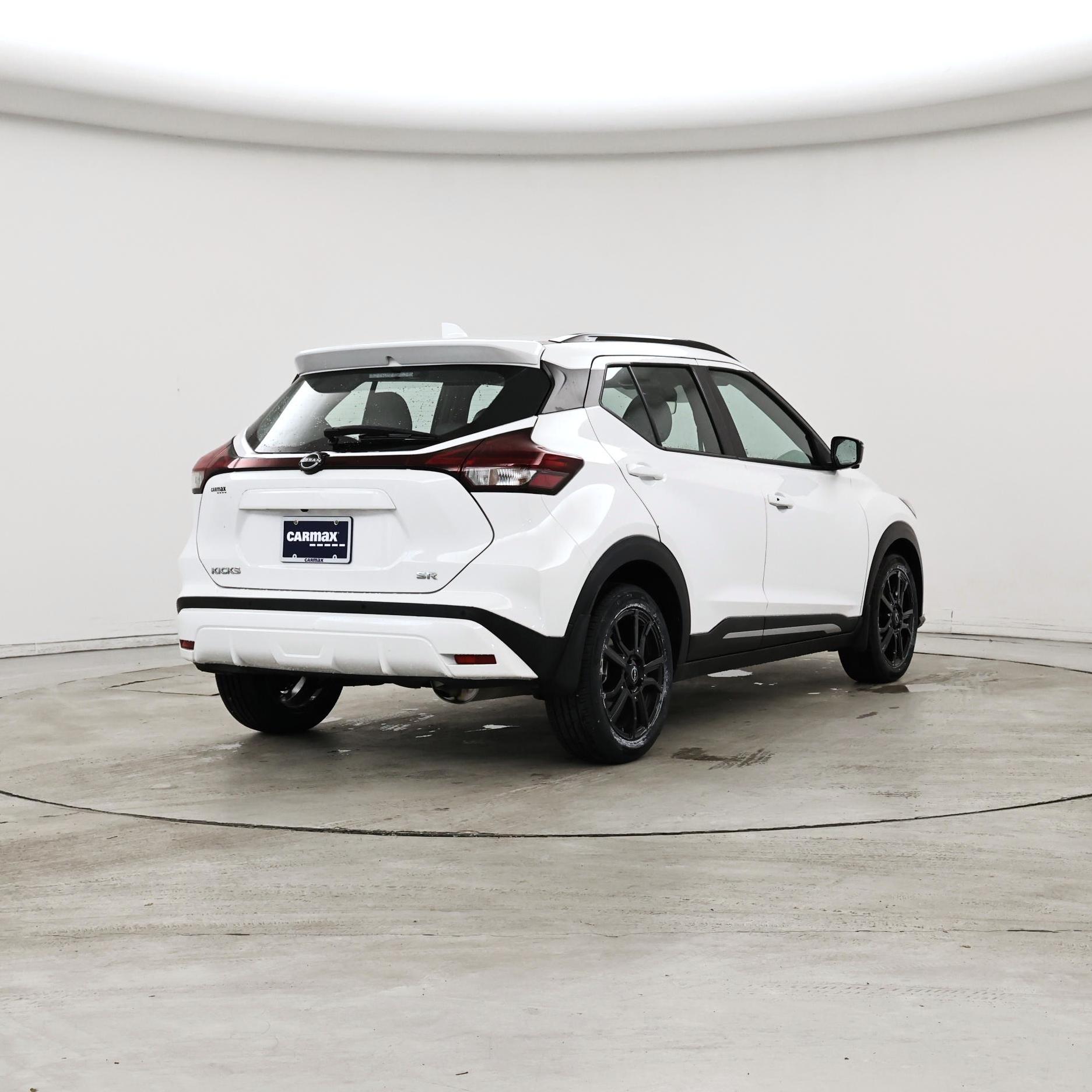 Thumbnail: 2023 Nissan Kicks - 8