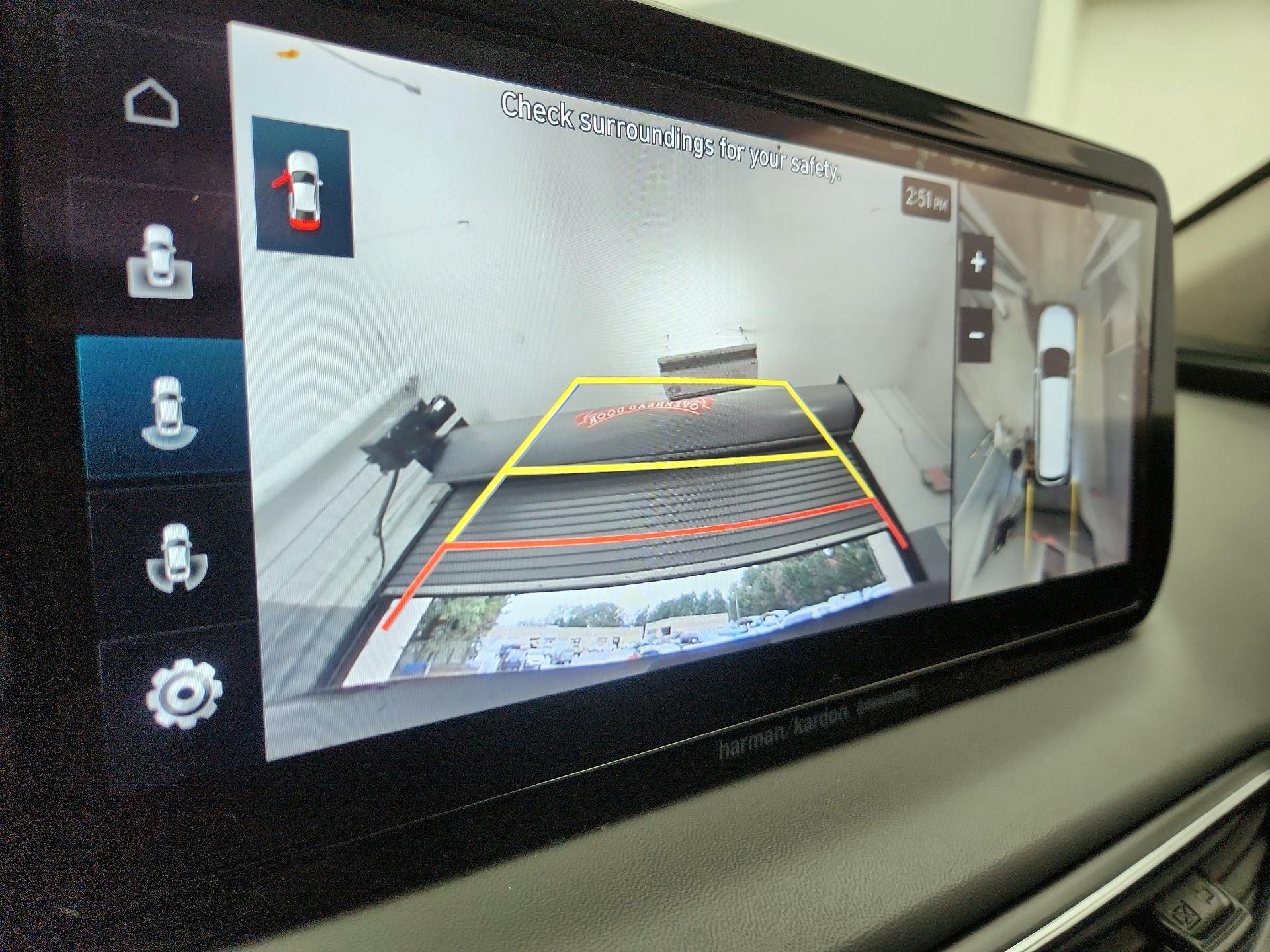 Thumbnail: 2023 Hyundai Santa Fe - 15