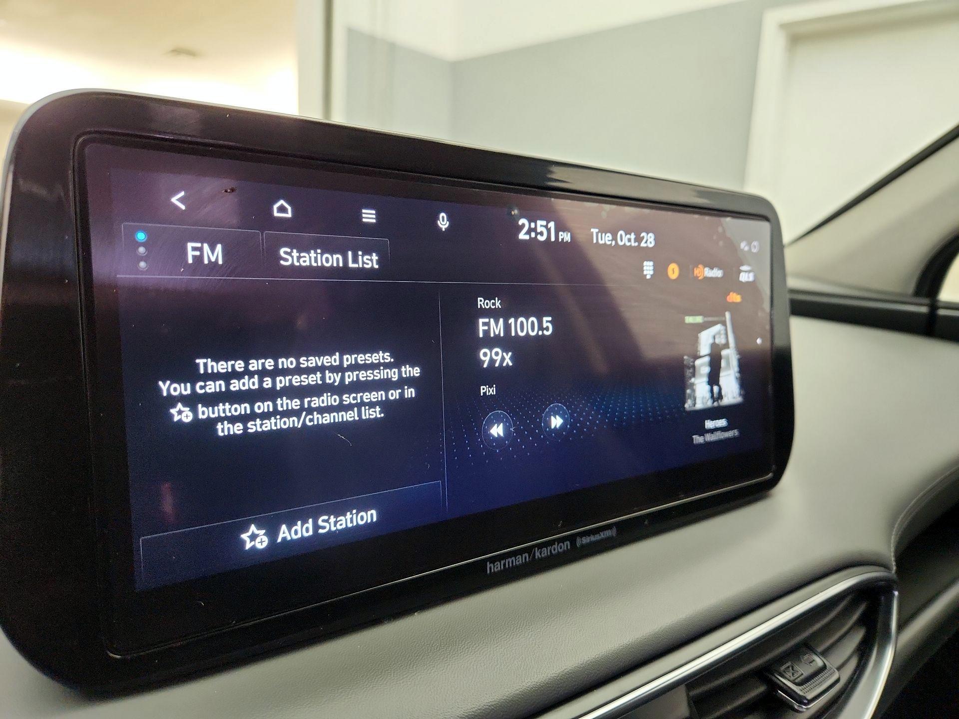 Thumbnail: 2023 Hyundai Santa Fe - 16