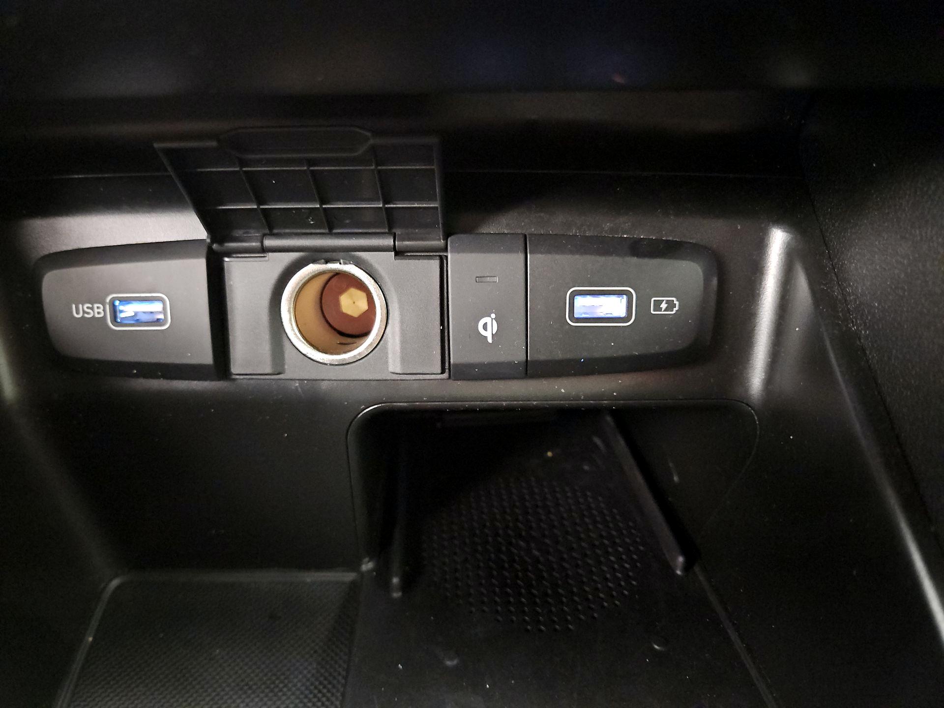 Thumbnail: 2023 Hyundai Santa Cruz - 18