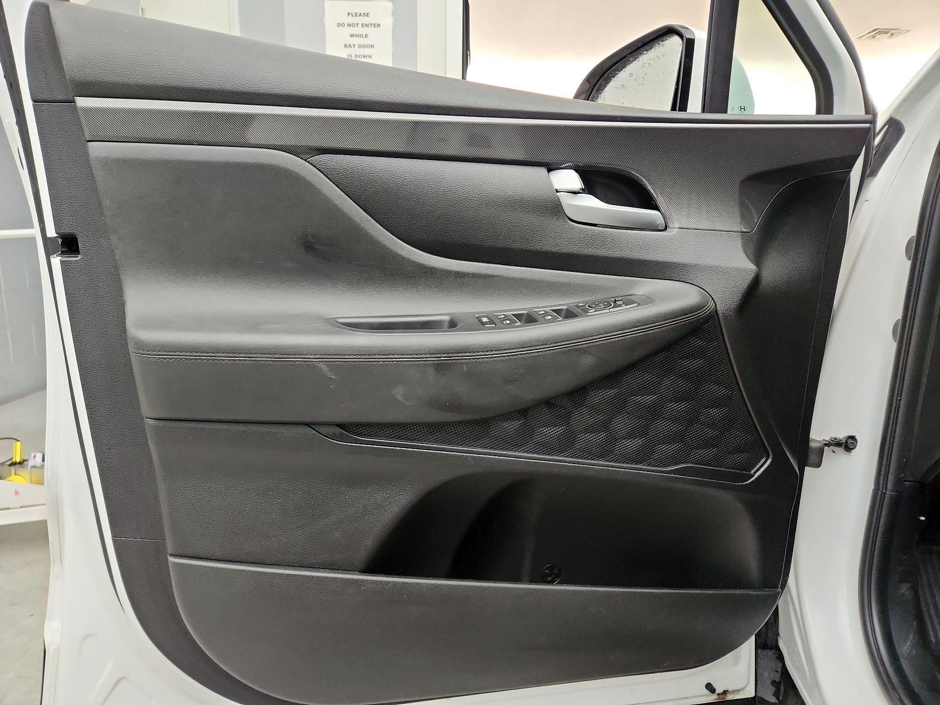 Thumbnail: 2023 Hyundai Santa Fe - 12