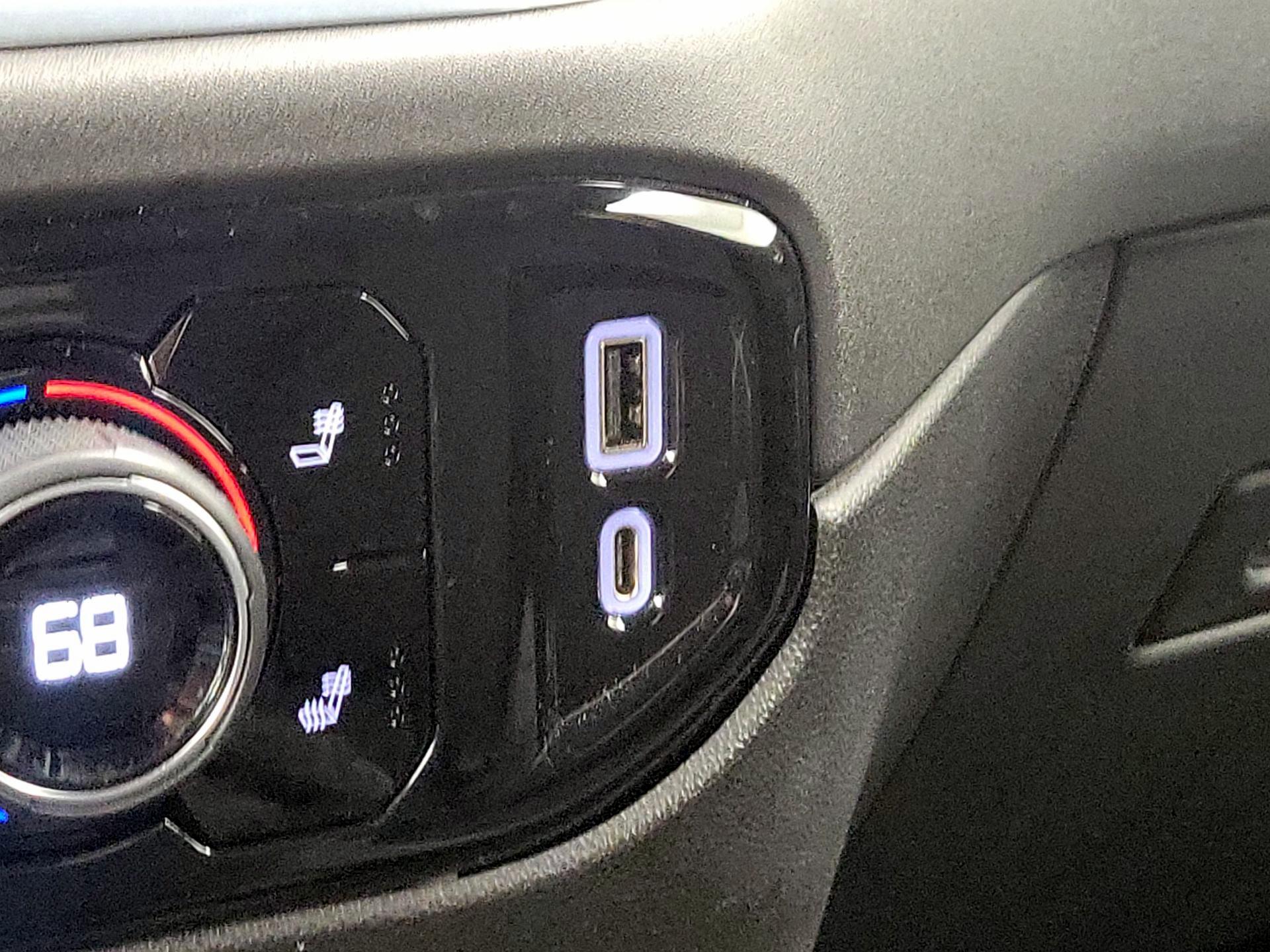 Thumbnail: 2022 Chevrolet Silverado 1500 - 18