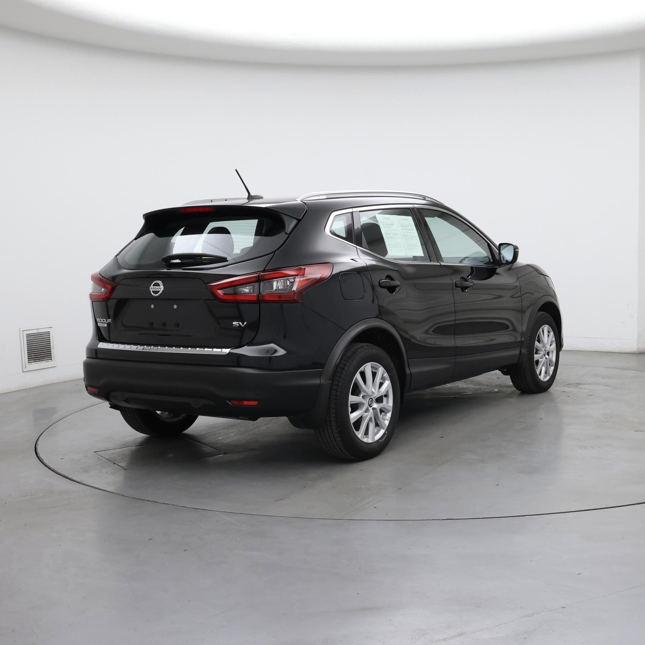 Thumbnail: 2022 Nissan Rogue Sport - 8