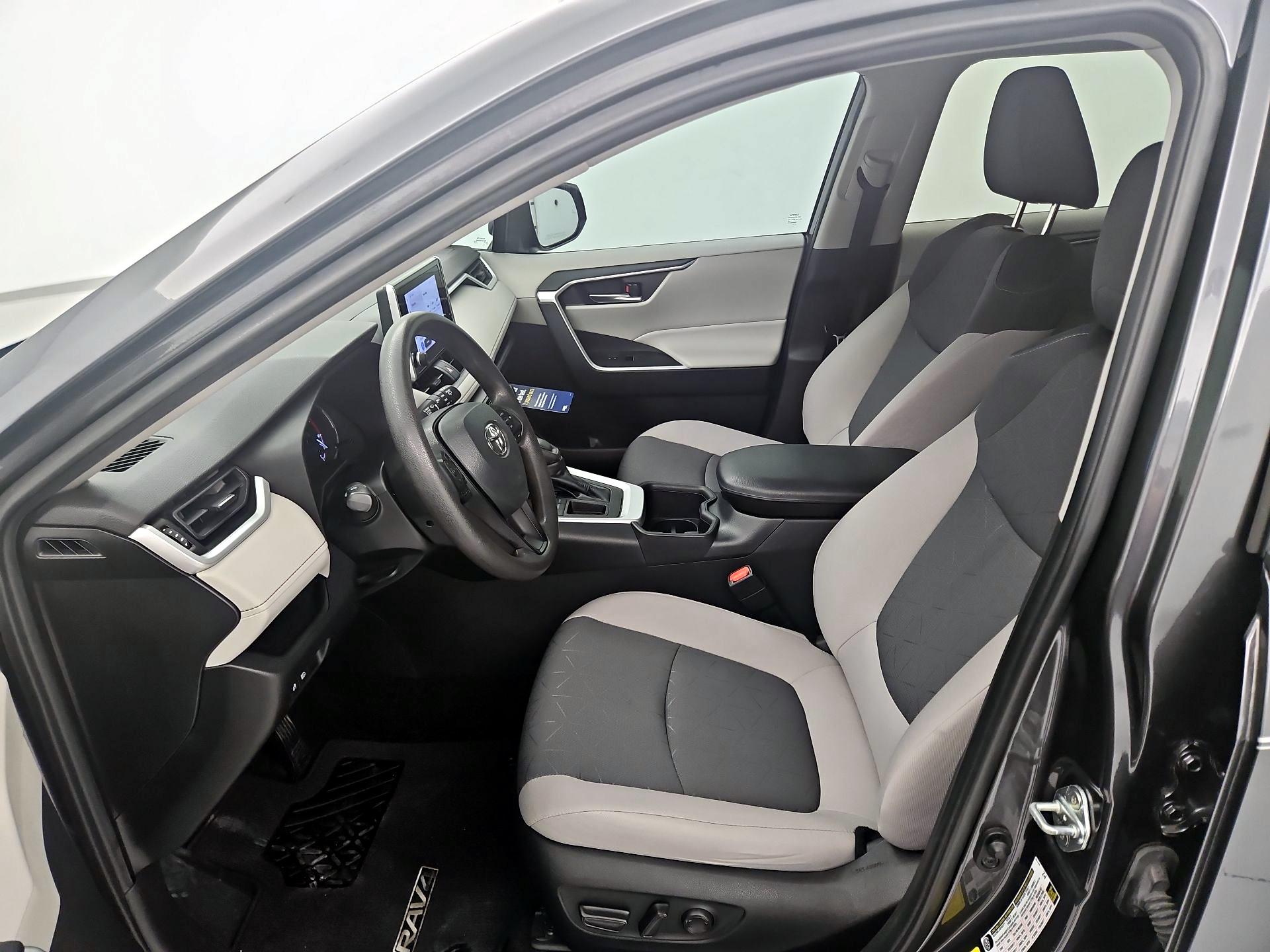 Thumbnail: 2023 Toyota RAV4 - 11