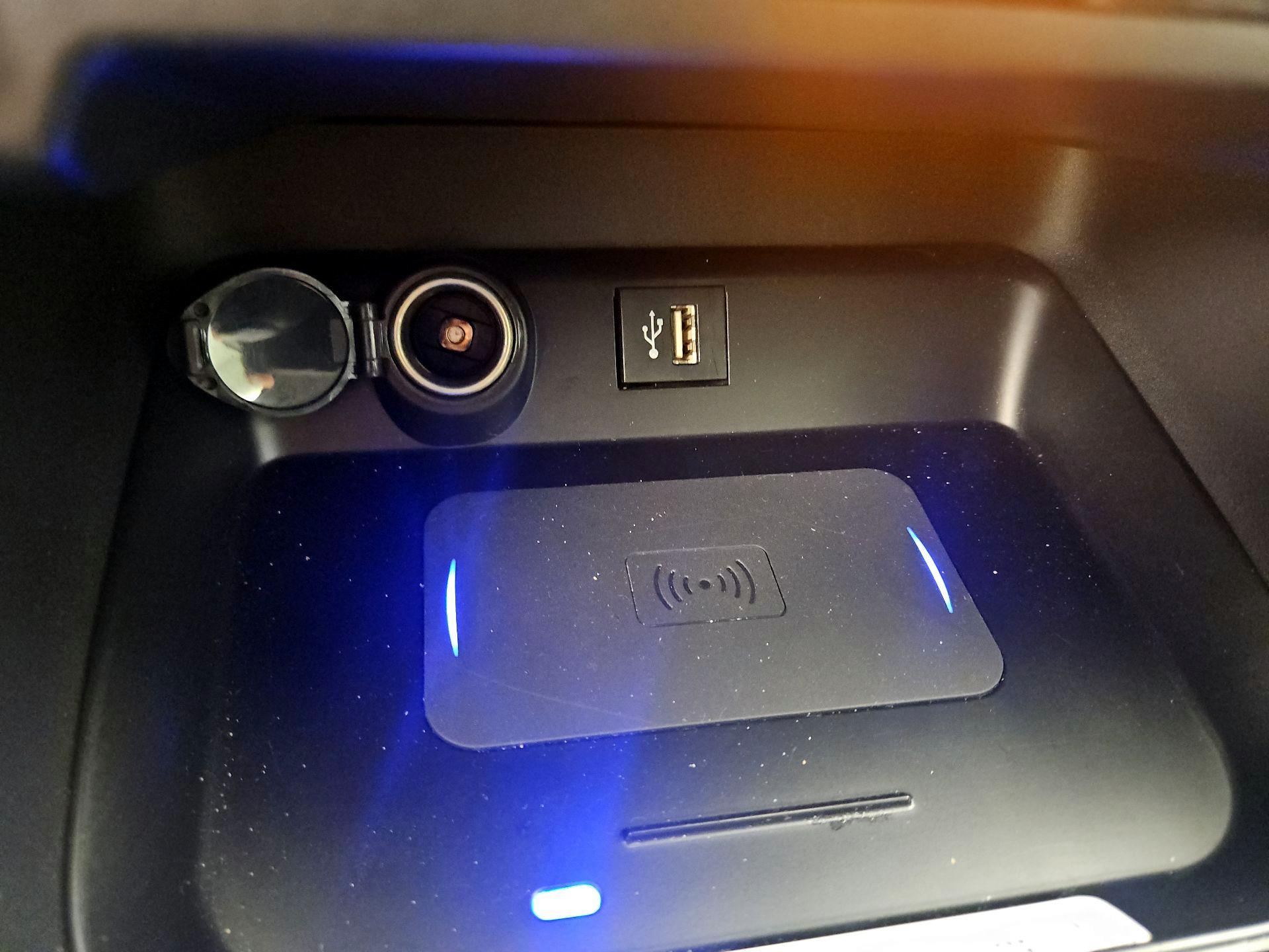 Thumbnail: 2023 Toyota RAV4 - 18