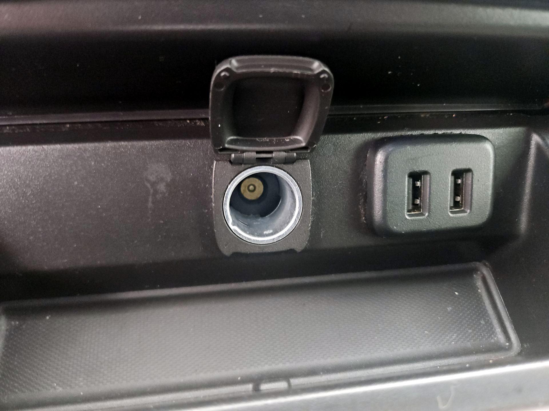 Thumbnail: 2020 Chevrolet Tahoe - 18