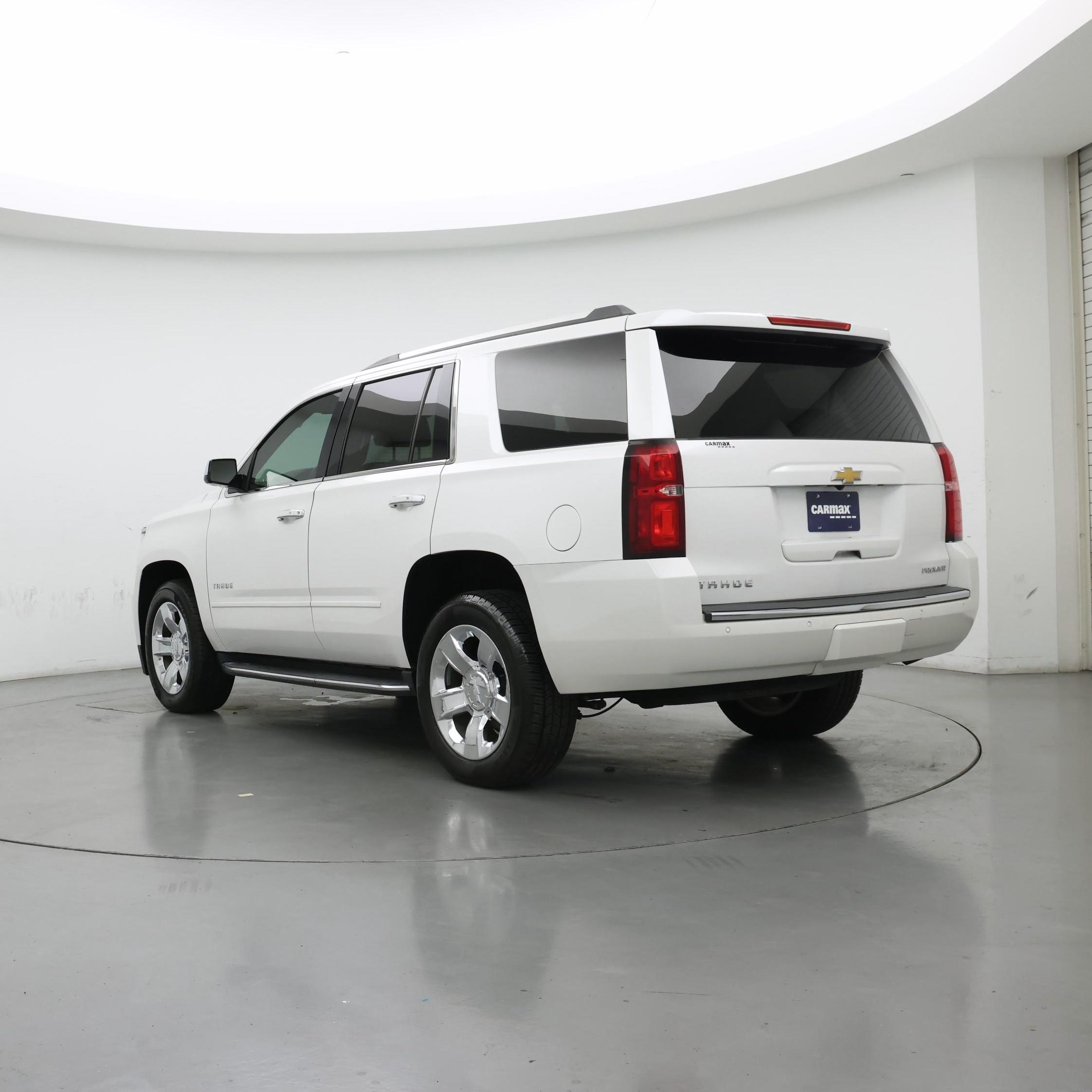 Thumbnail: 2020 Chevrolet Tahoe - 2