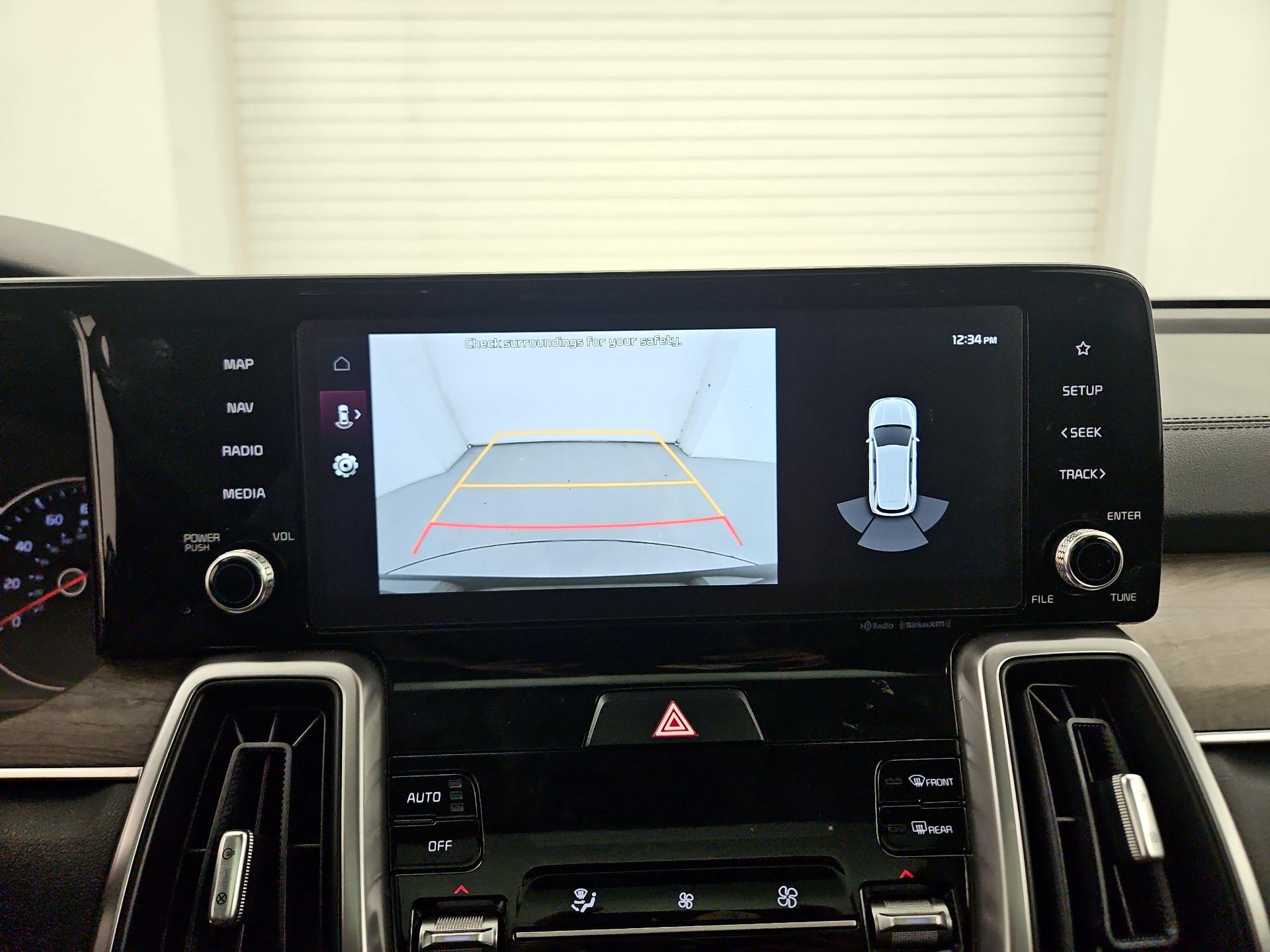 Thumbnail: 2023 Kia Sorento - 14