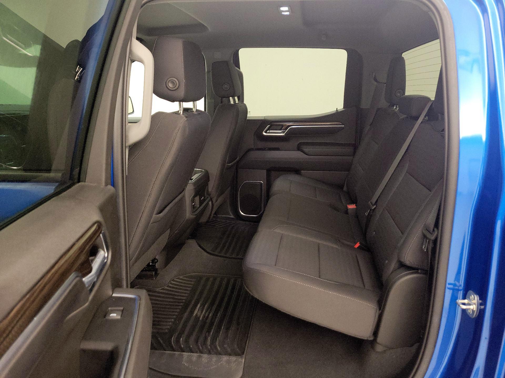 Thumbnail: 2022 Chevrolet Silverado 1500 - 19