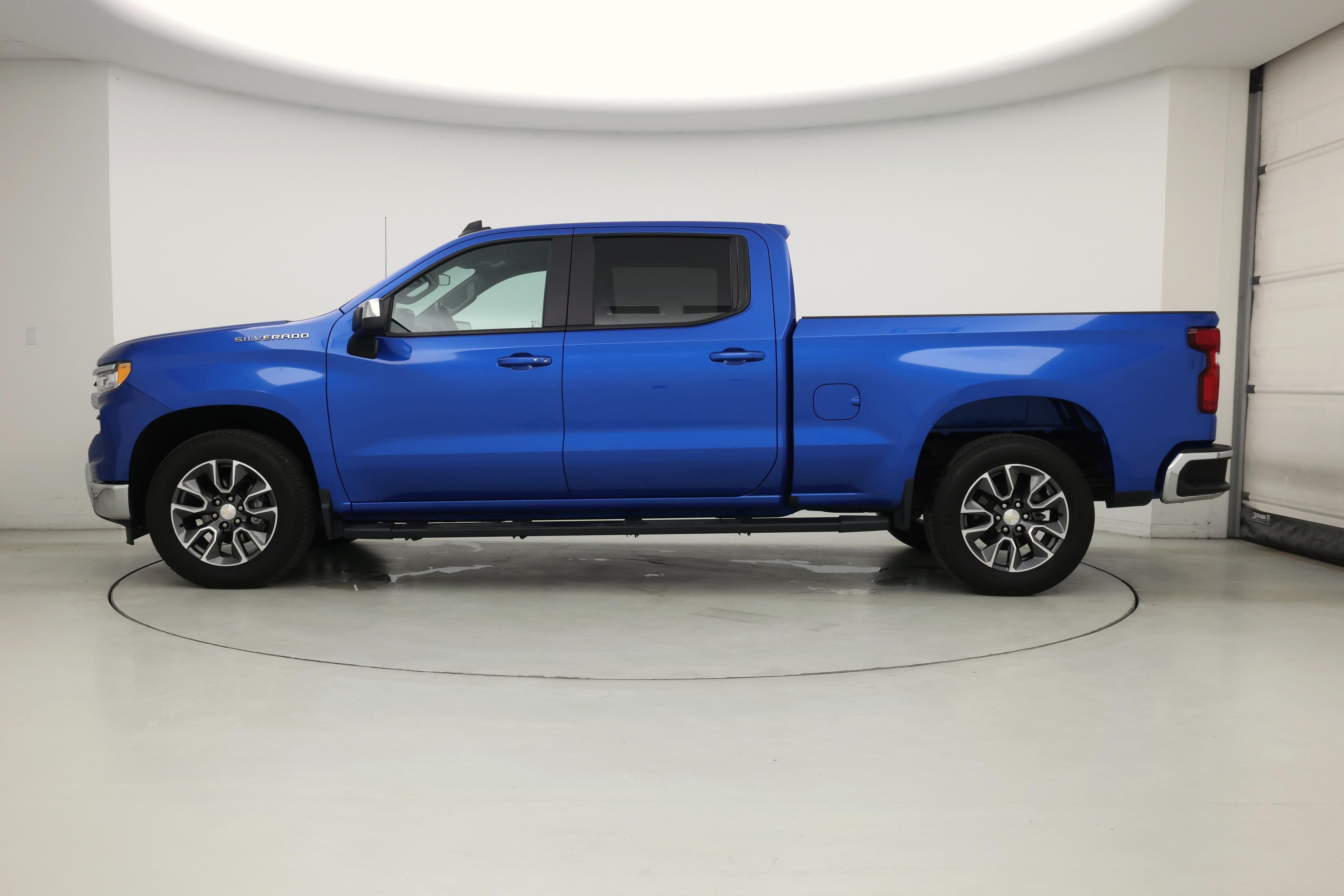 Thumbnail: 2022 Chevrolet Silverado 1500 - 3