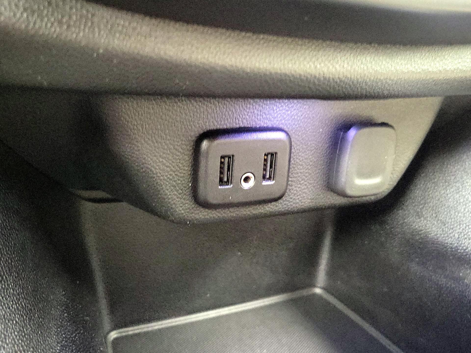 Thumbnail: 2023 Chevrolet Traverse - 18