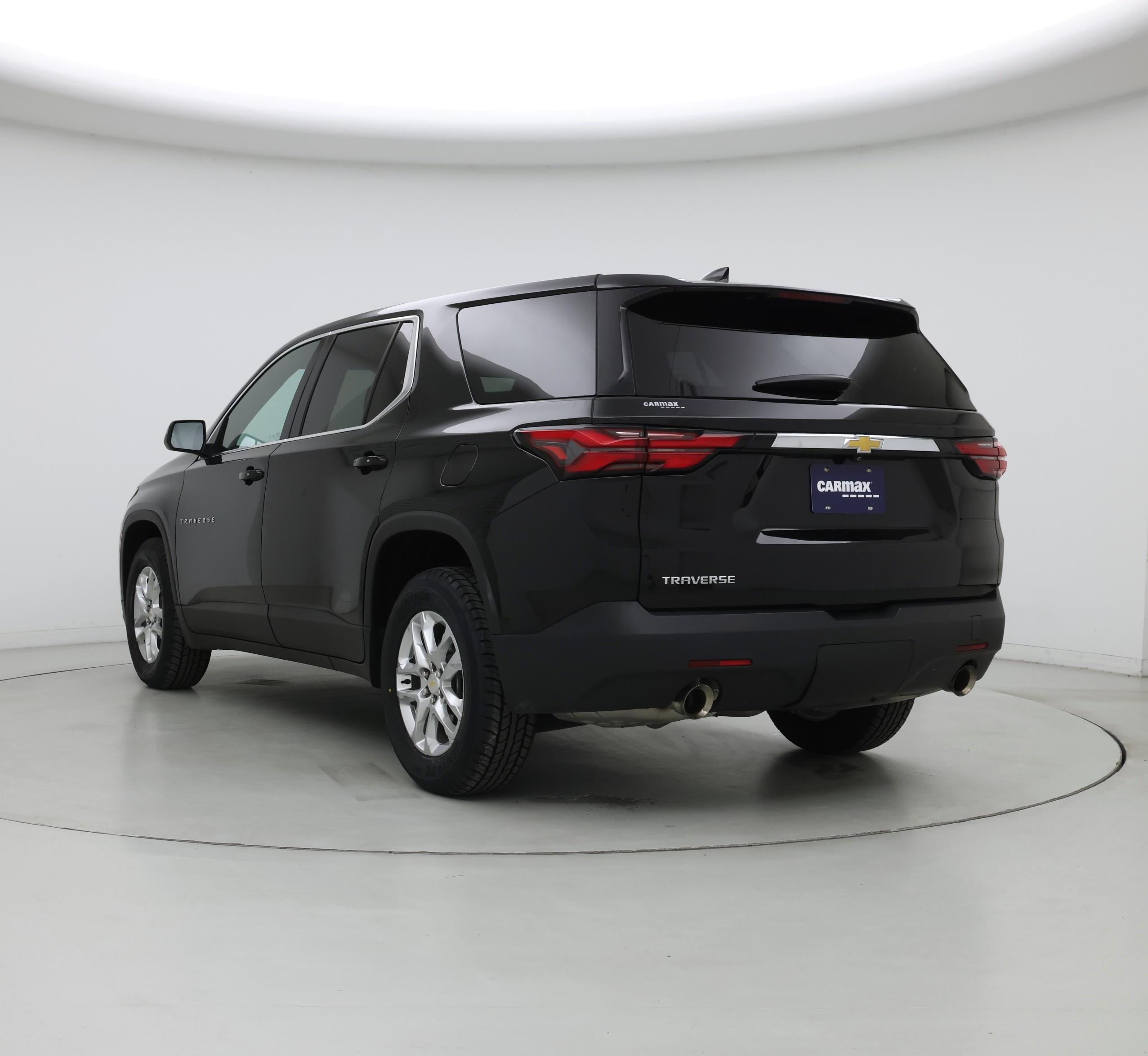 Thumbnail: 2023 Chevrolet Traverse - 2