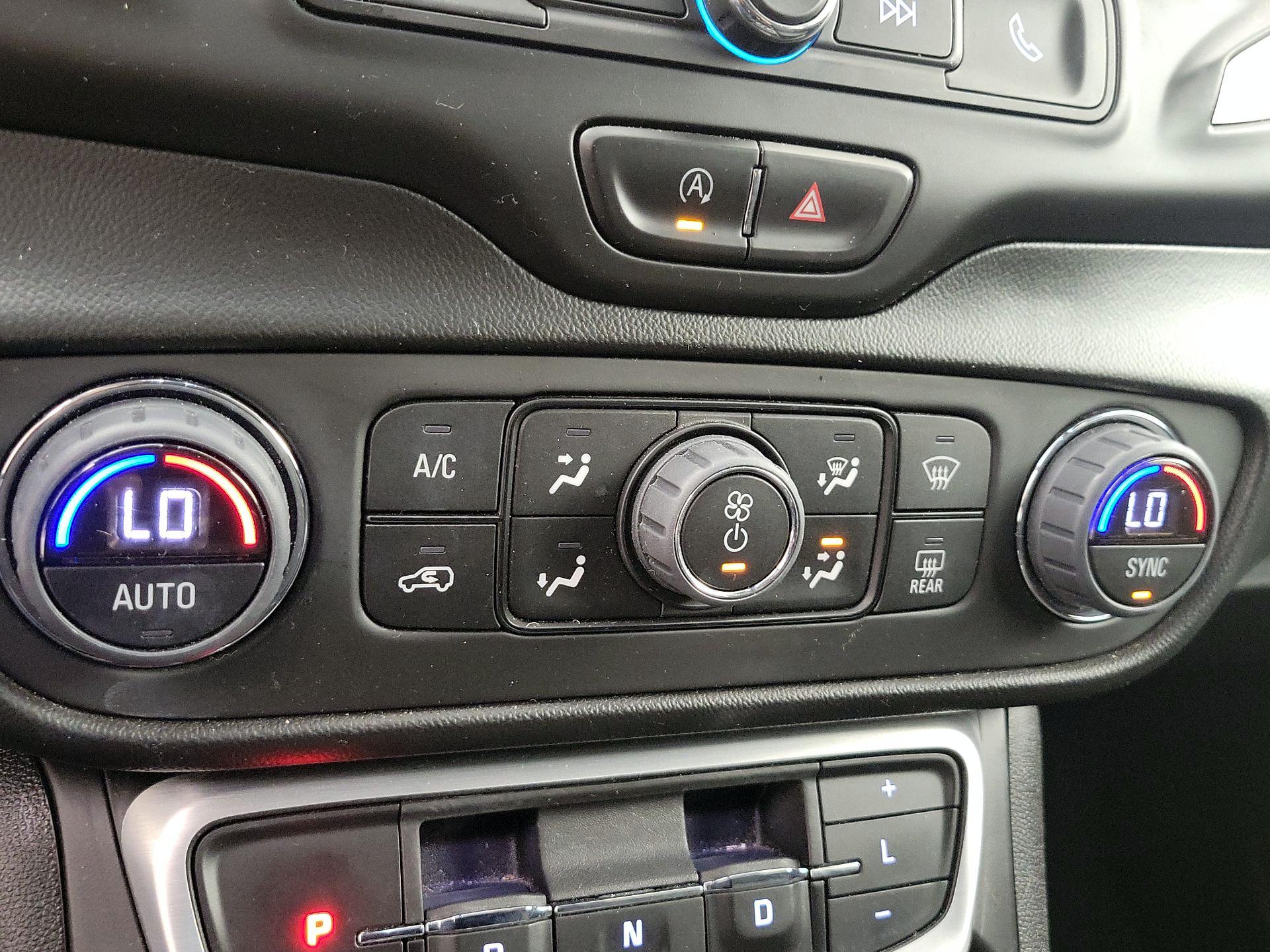 Thumbnail: 2022 GMC Terrain - 16