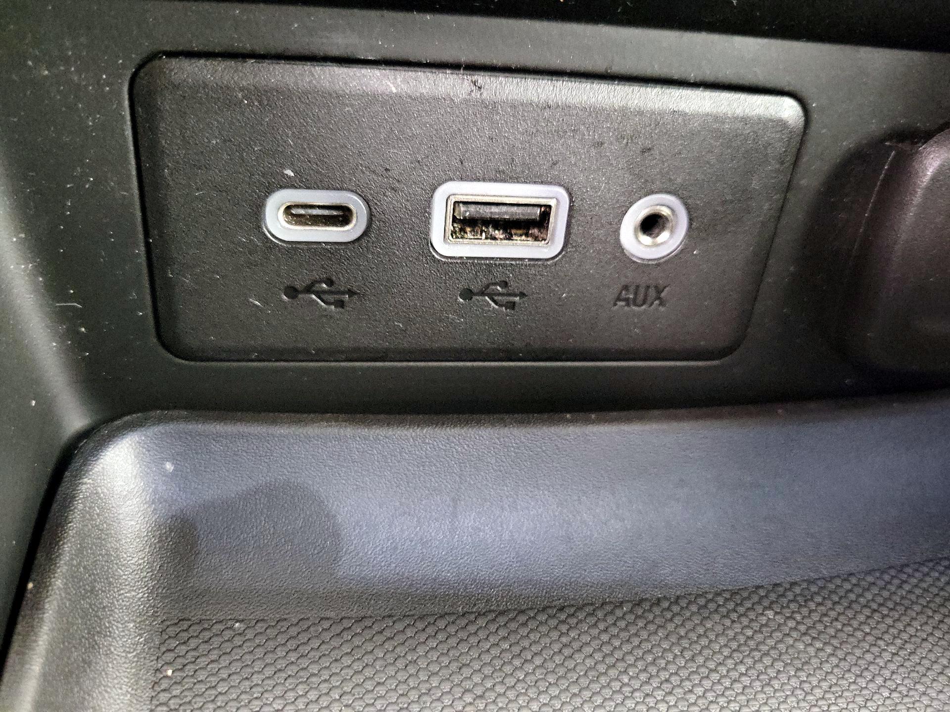 Thumbnail: 2022 GMC Terrain - 18