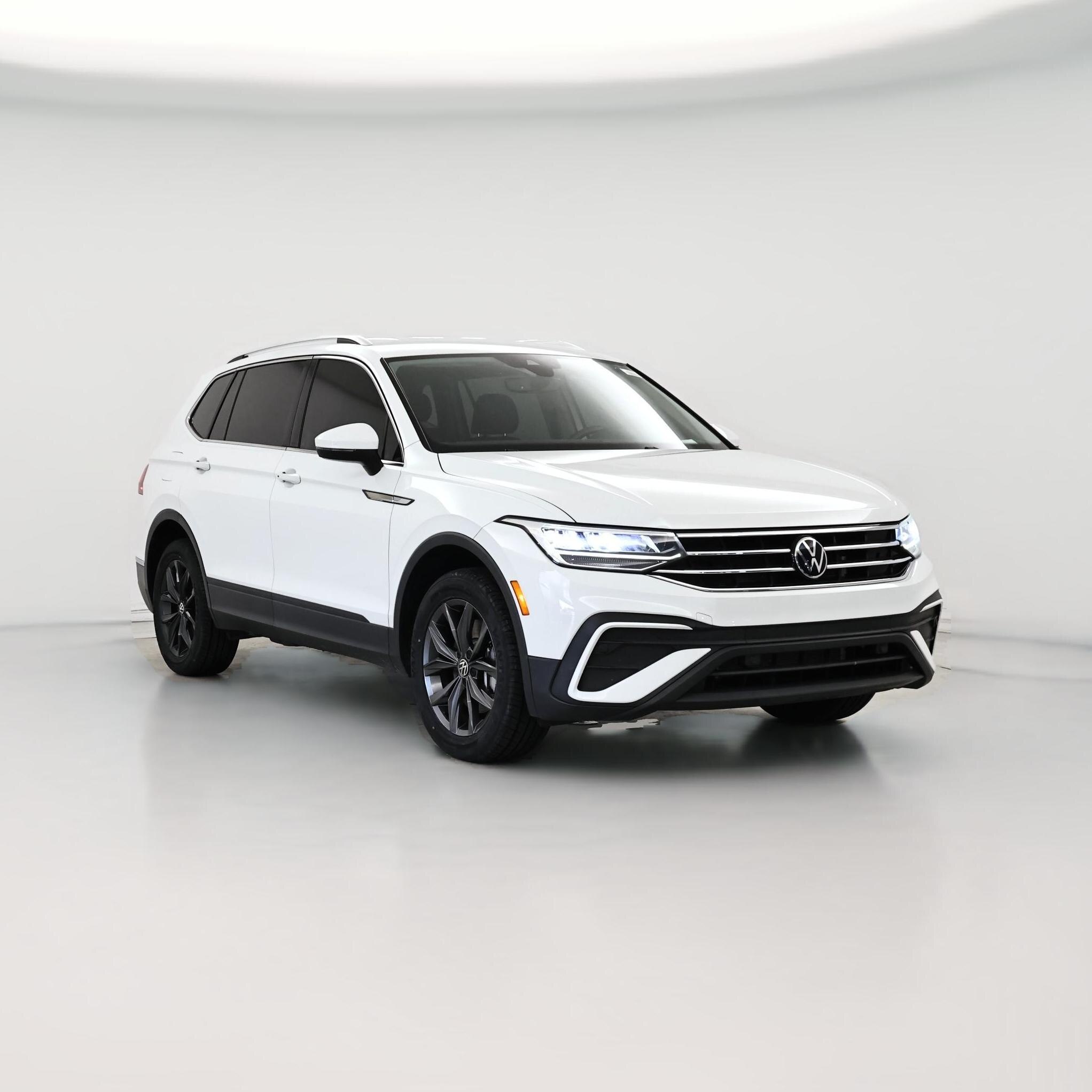 Thumbnail: 2022 Volkswagen Tiguan - 1