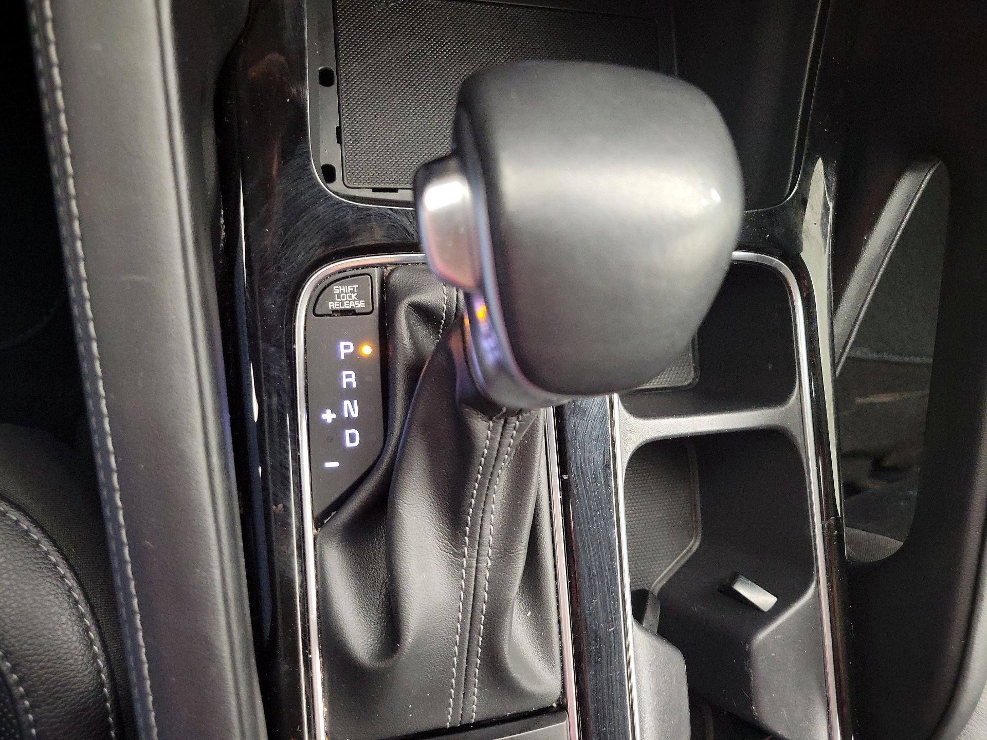 Thumbnail: 2021 Kia Telluride - 18