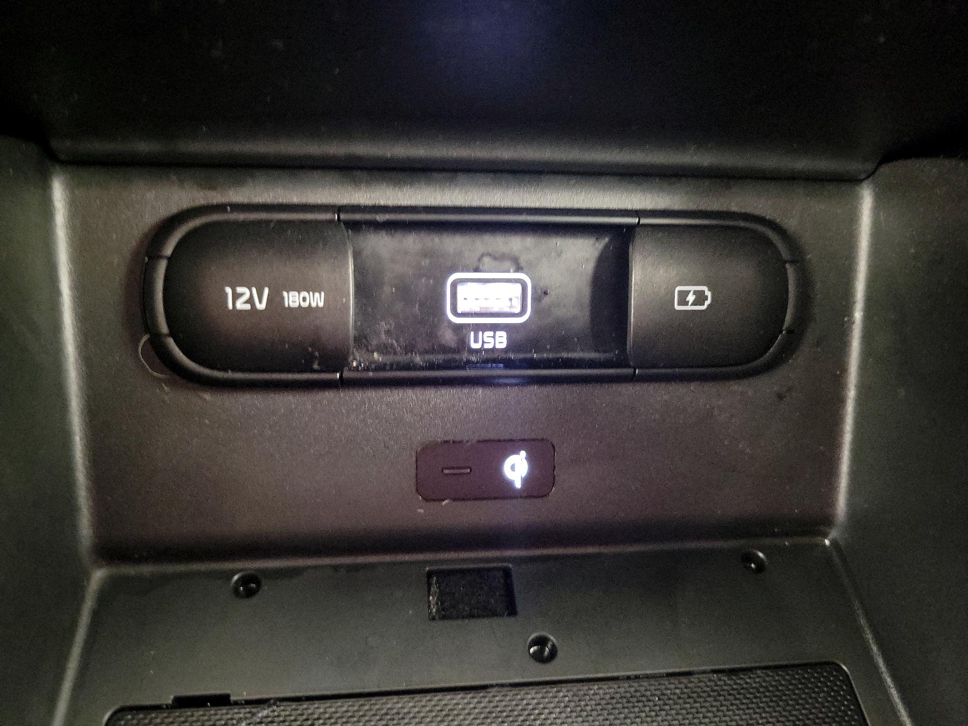 Thumbnail: 2021 Kia Telluride - 19