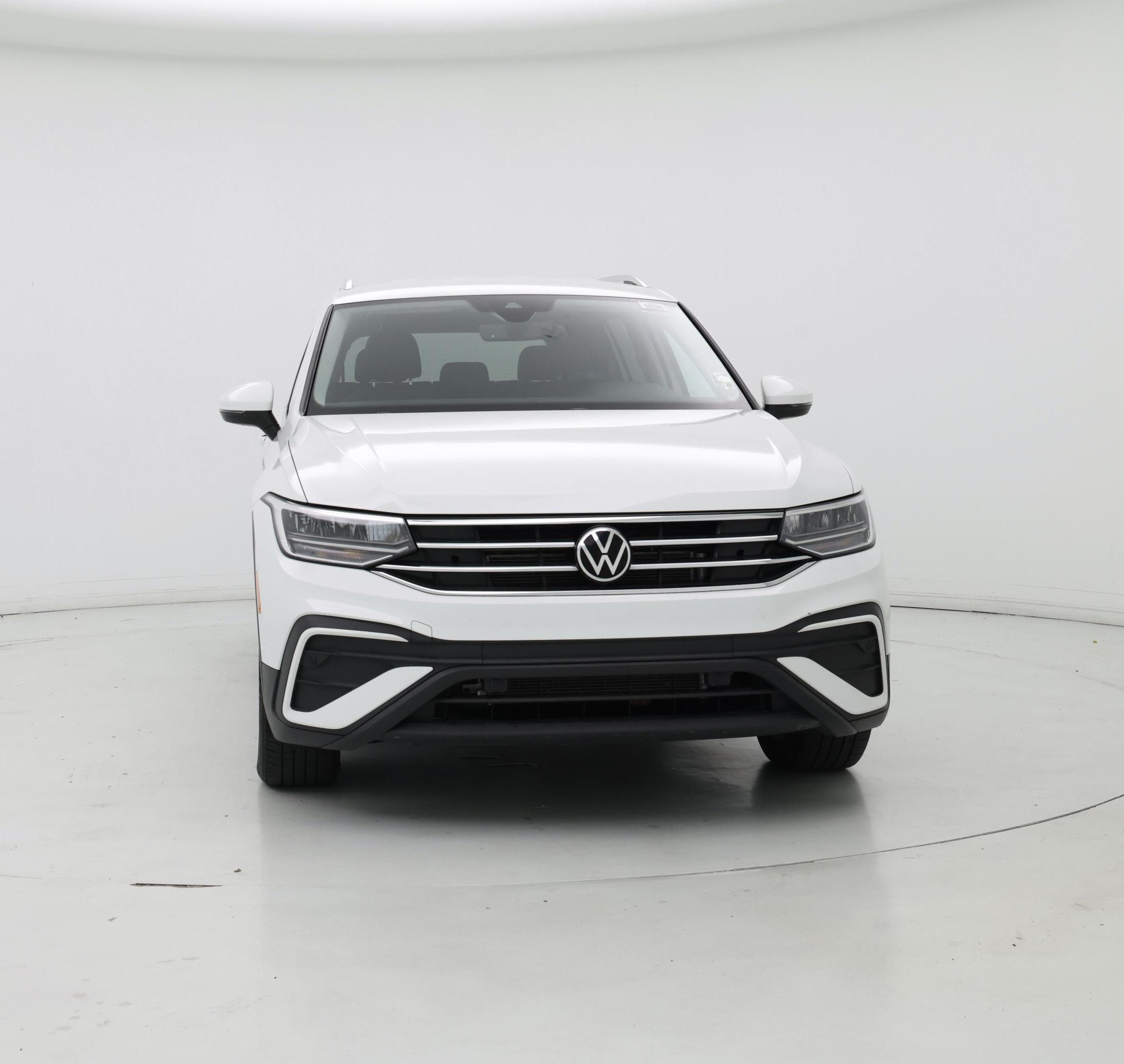 Thumbnail: 2022 Volkswagen Tiguan - 5