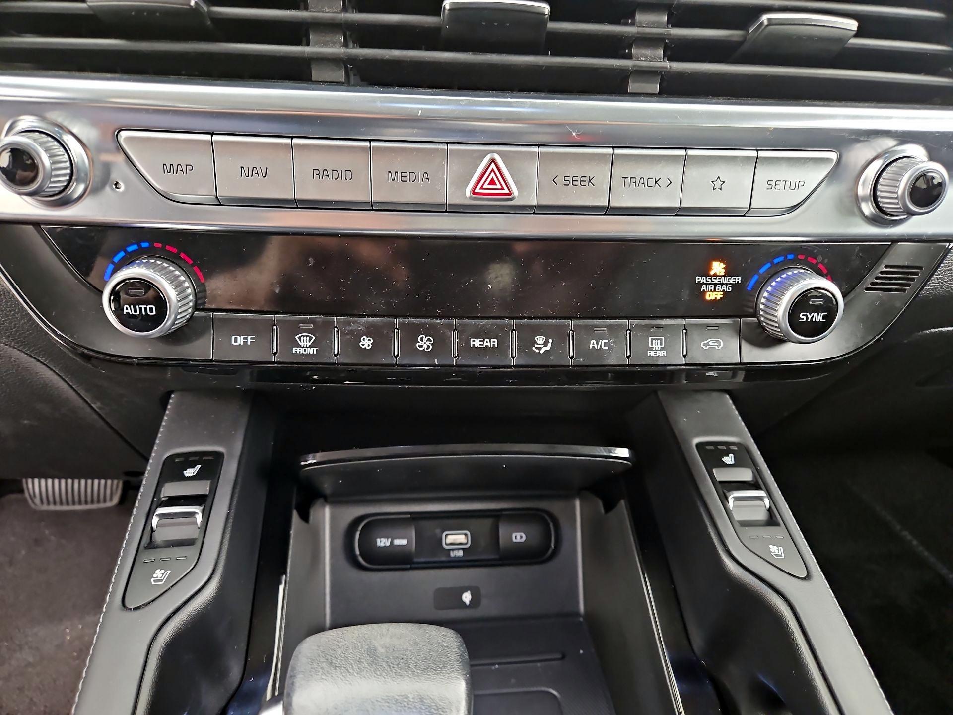 Thumbnail: 2022 Kia Telluride - 17