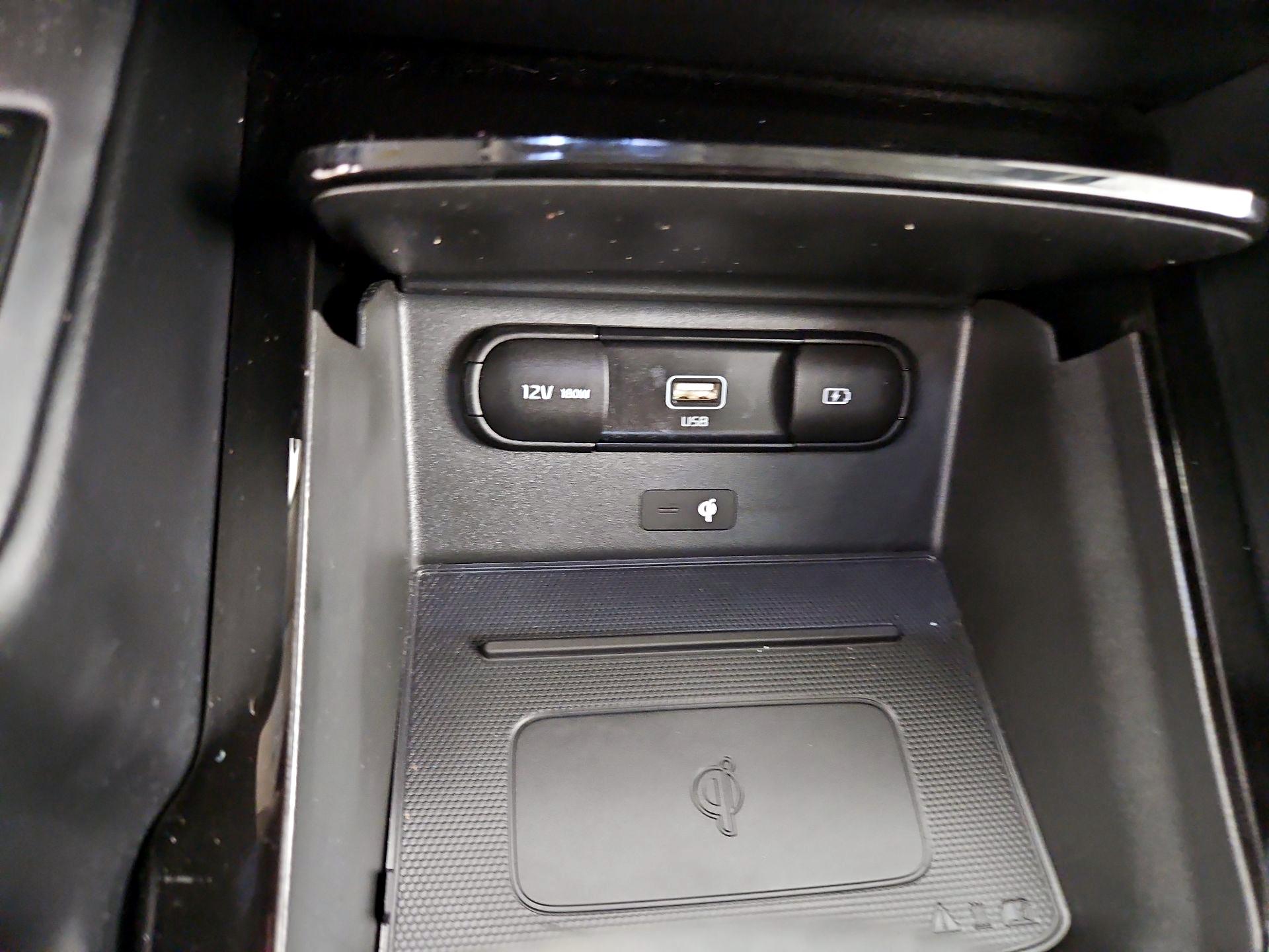 Thumbnail: 2022 Kia Telluride - 19