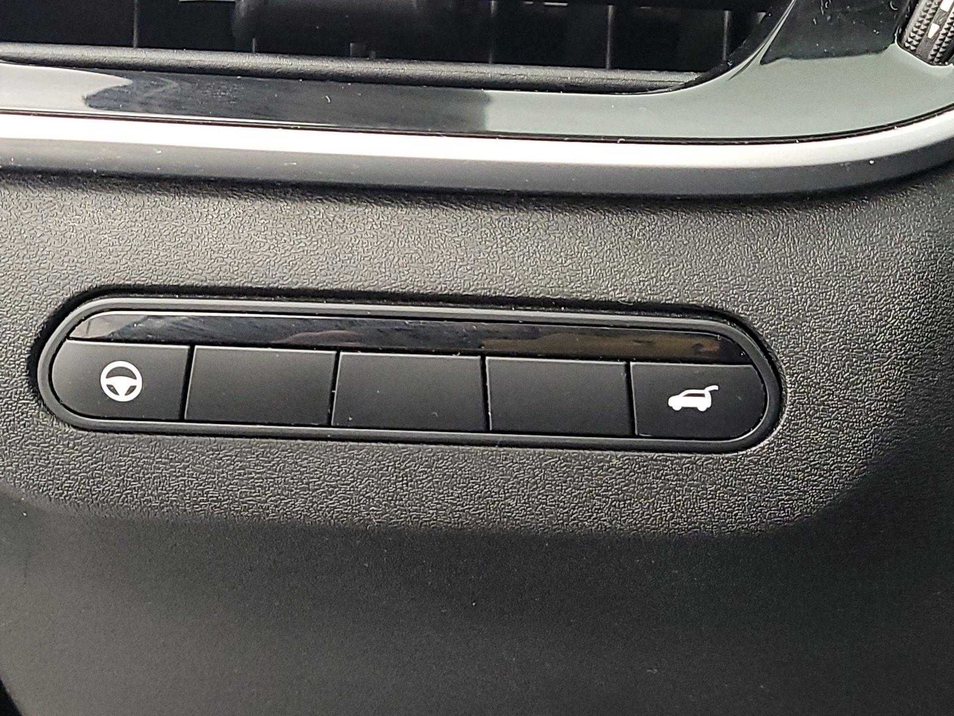 Thumbnail: 2022 INFINITI QX60 - 13