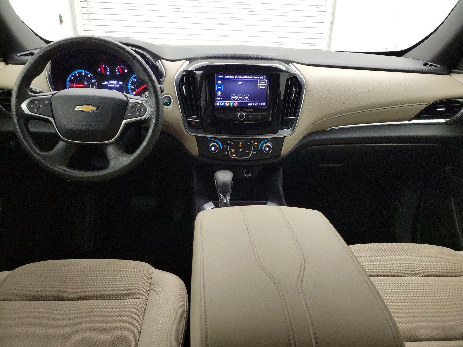 Thumbnail: 2023 Chevrolet Traverse - 9