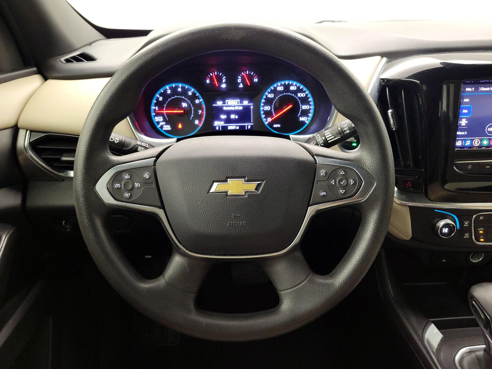 Thumbnail: 2023 Chevrolet Traverse - 10