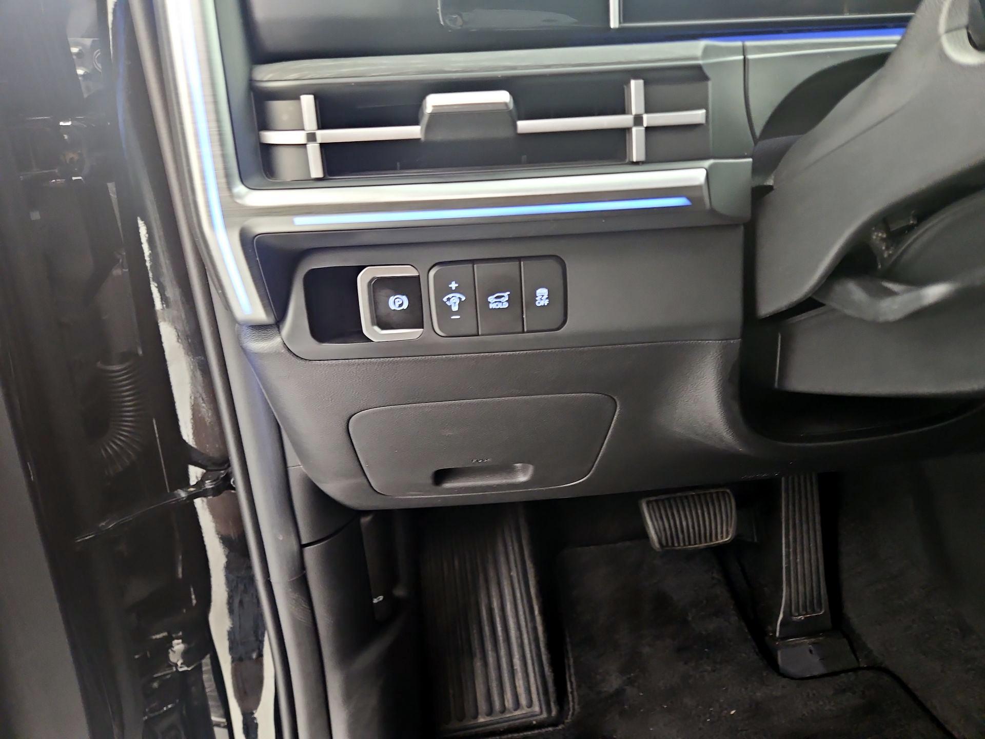 Thumbnail: 2024 Hyundai Santa Fe - 13