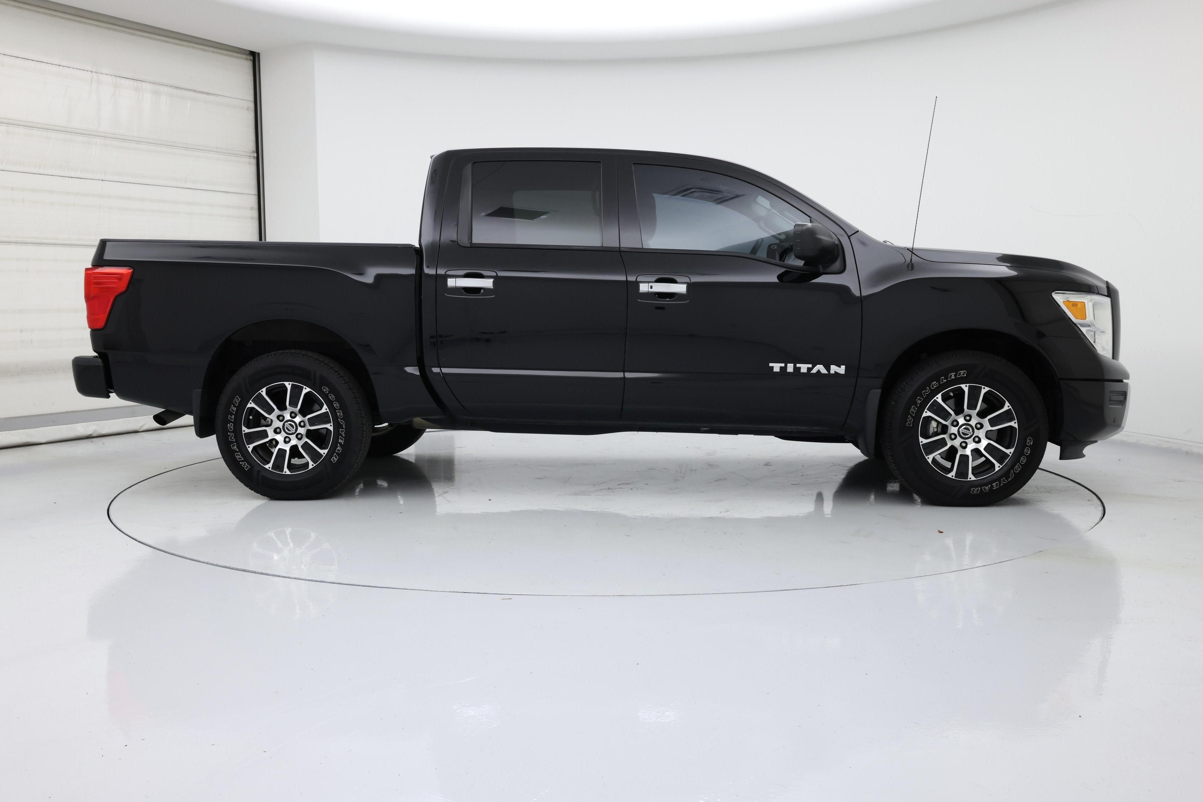 Thumbnail: 2021 Nissan Titan - 7