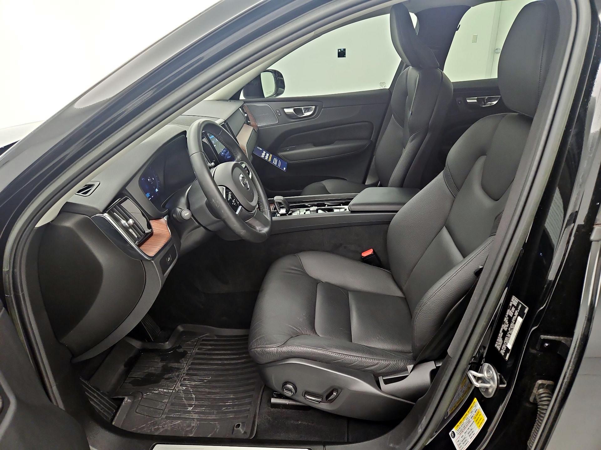 Thumbnail: 2023 Volvo XC60 - 11