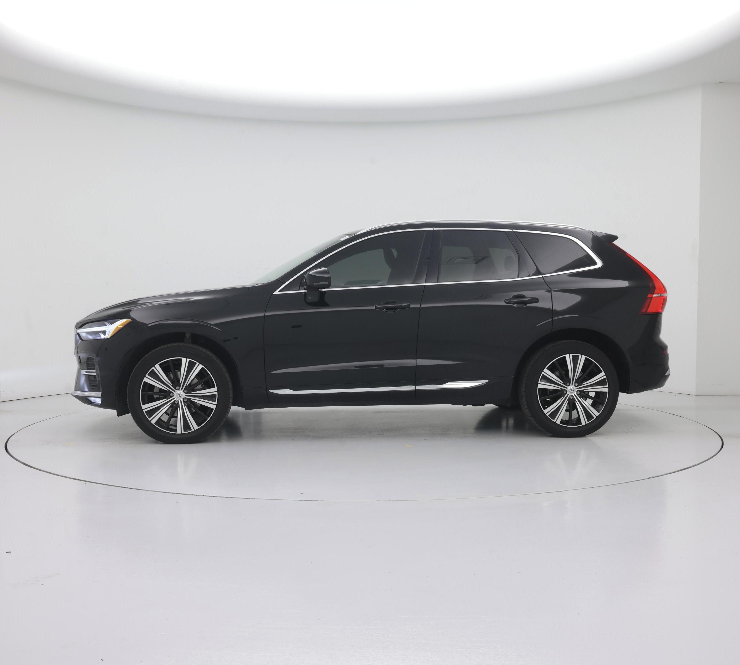 Thumbnail: 2023 Volvo XC60 - 3